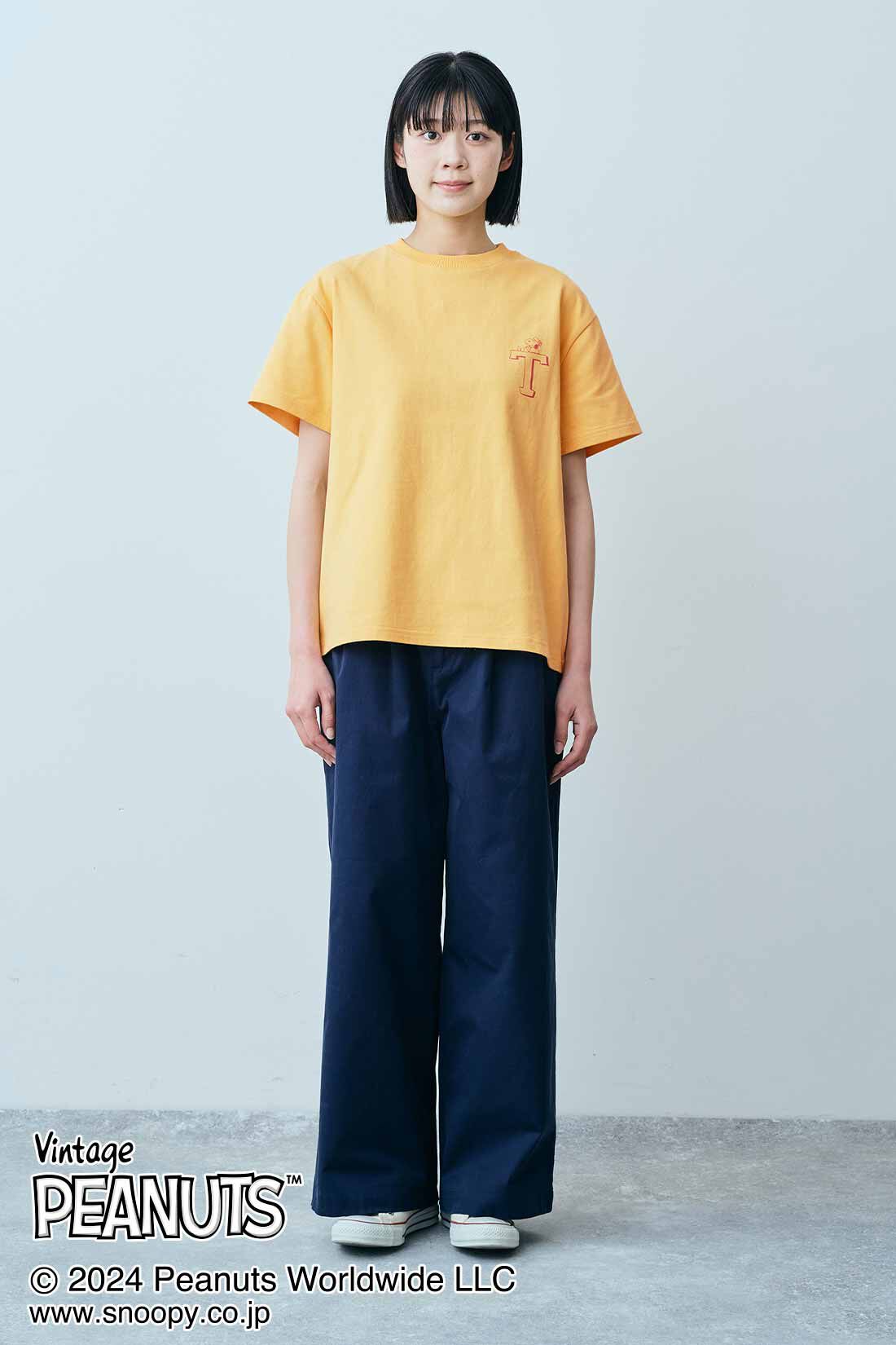 THREE FIFTY STANDARD|PEANUTS〈スヌーピー＆フレンズ〉ロゴプリントＴシャツのコーディネート|モデル身長：163cm 着用サイズ：M