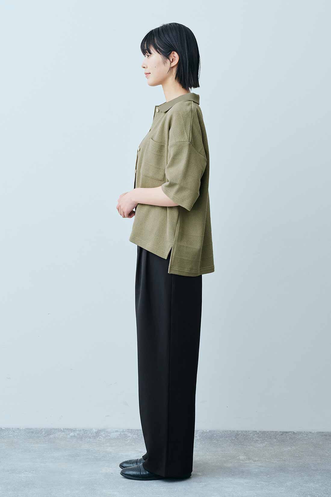 THREE FIFTY STANDARD|小谷実由さんコラボ フォトＴシャツ〈チャコールグレー〉のコーディネート|モデル身長：163cm 着用サイズ：M