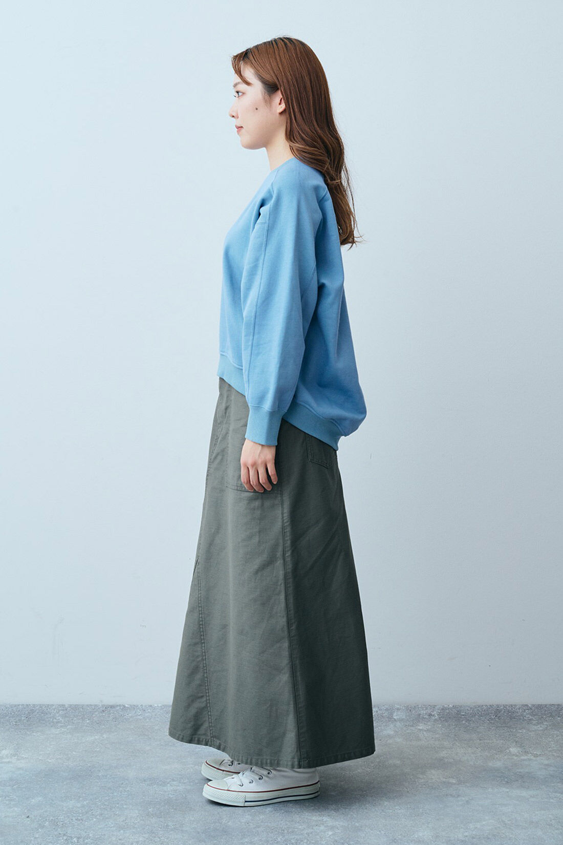 THREE FIFTY STANDARD|すそラウンド裏毛プルオーバーＢＬＴＦＳのコーディネート