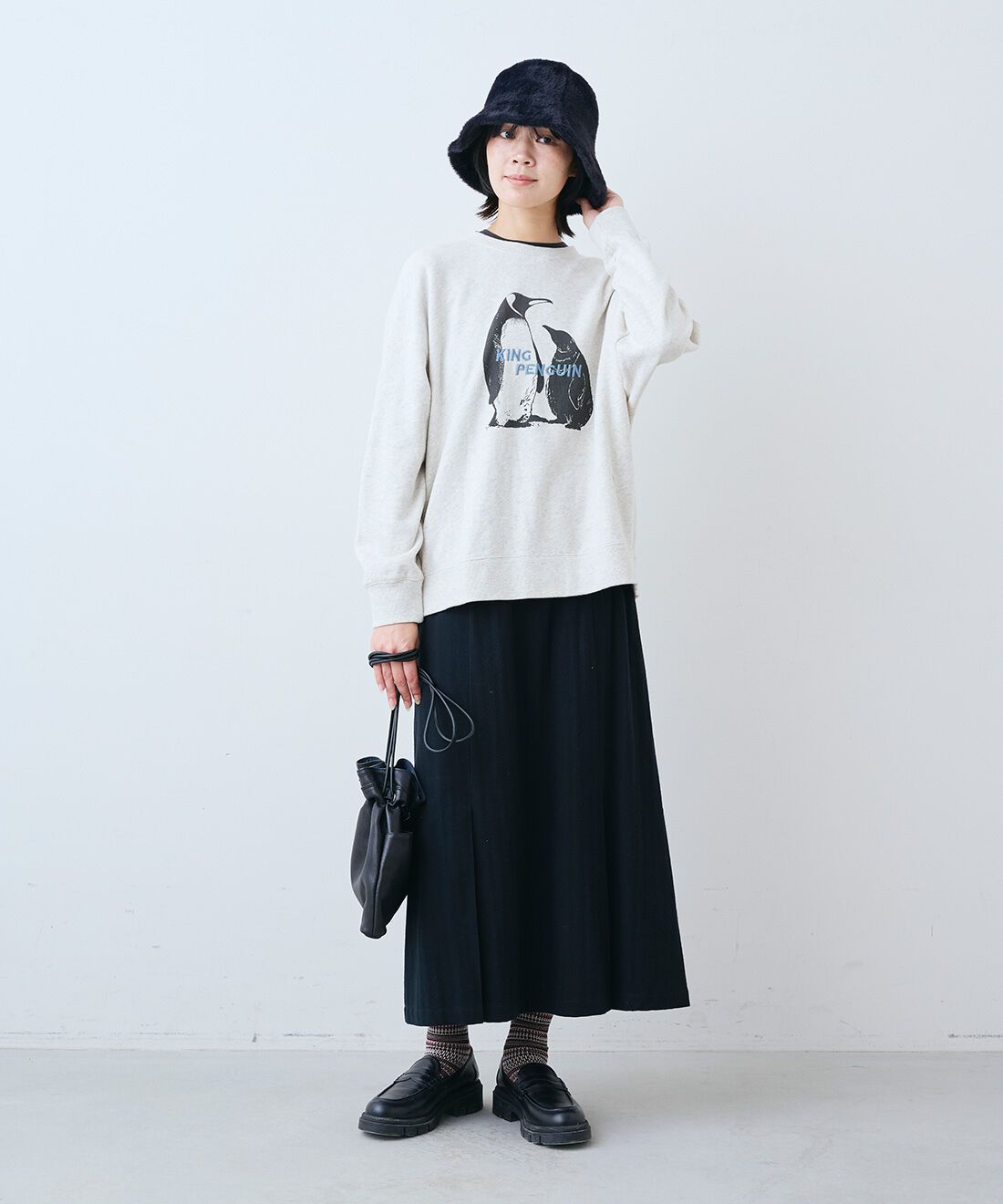 THREE FIFTY STANDARD［スリーフィフティースタンダード］|小谷実由さんと作ったヘリンボーン スカート〈ブラック〉のコーディネート