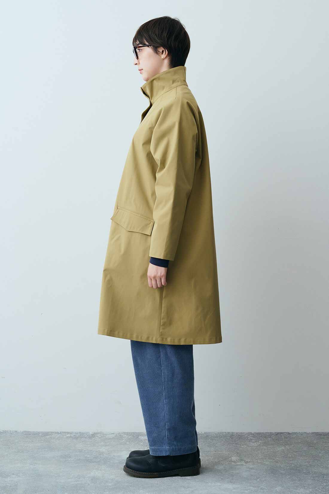 THREE FIFTY STANDARD|スタンドカラーの撥水コートＢＥ　ＴＦＳとコーデュロイタックパンツ〈ブルー　〉ＴＦＳのコーディネート