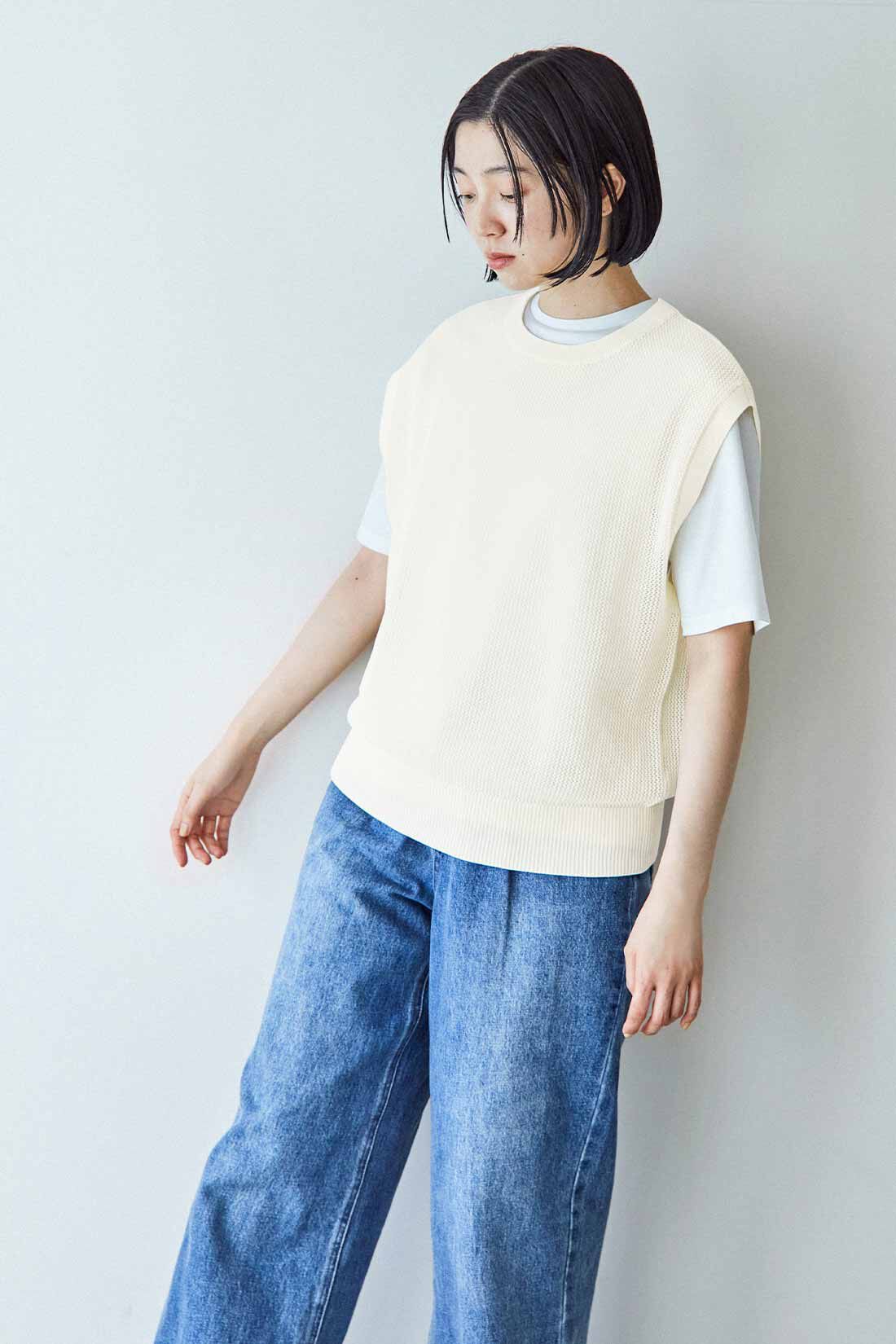 THREE FIFTY STANDARD|シルケット加工Ｔシャツ　ＴＦＳとタックバギーデニムパンツ　ＴＦＳのコーディネート