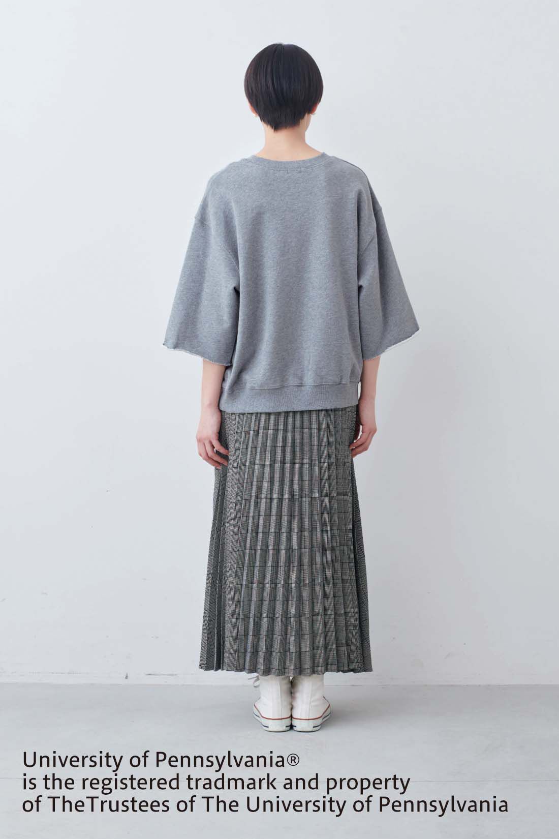 THREE FIFTY STANDARD［スリーフィフティースタンダード］|モノトーンチェックのプリーツスカートのコーディネート