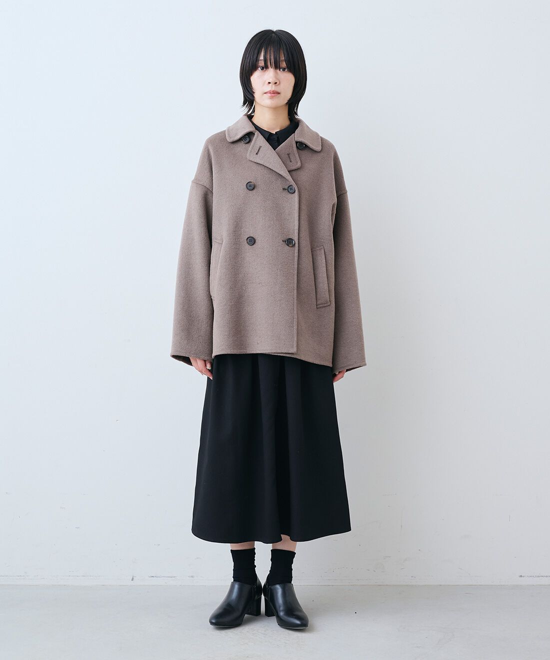 THREE FIFTY STANDARD［スリーフィフティースタンダード］|ウエストタックのブラック ワンピースのコーディネート