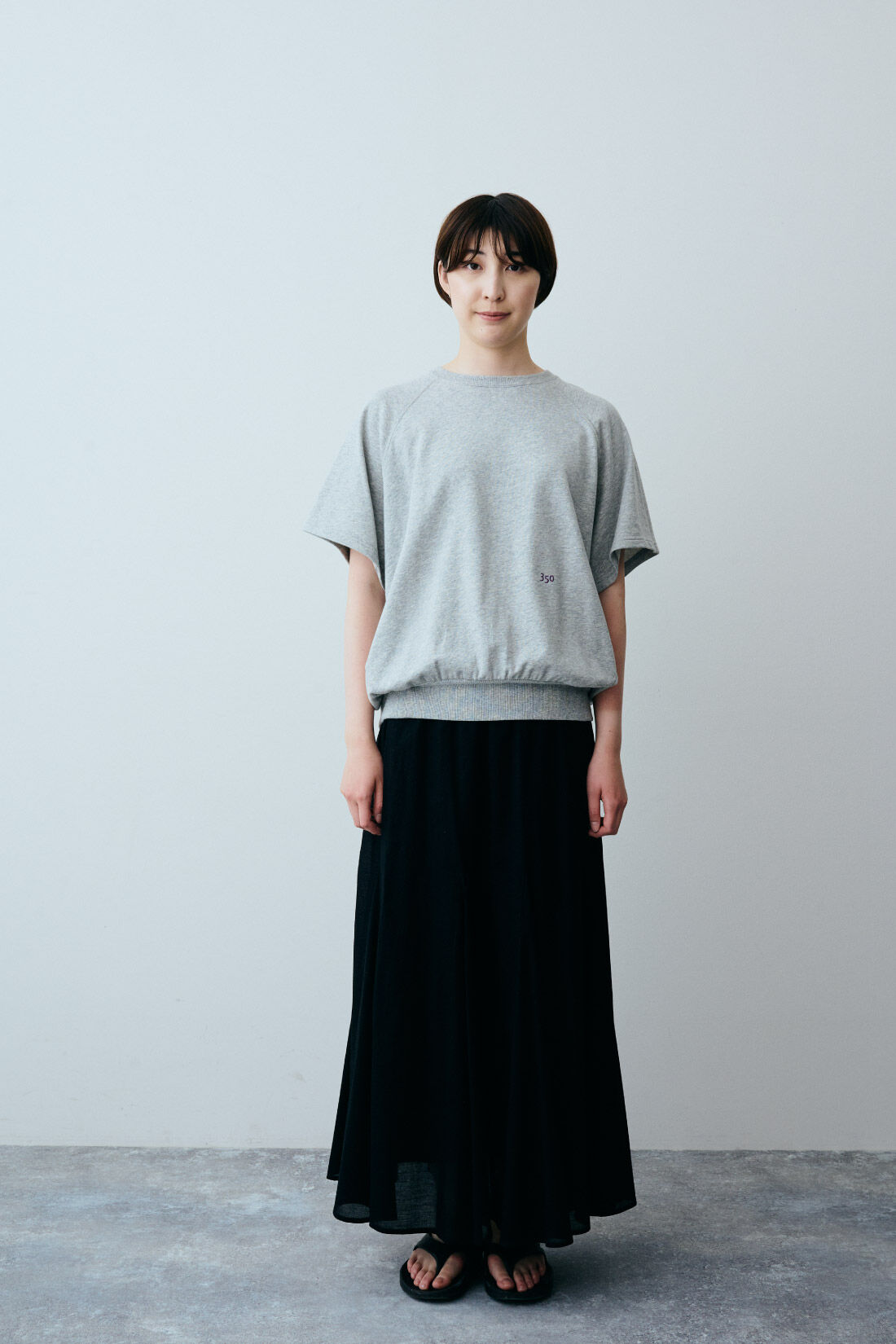 THREE FIFTY STANDARD|半袖ミニ裏毛トップス杢グレー　ＴＦＳのコーディネート