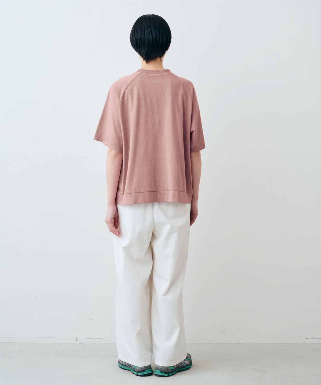 THREE FIFTY STANDARD|カジュアルすぎないチノパンツ〈アイボリー〉のコーディネート