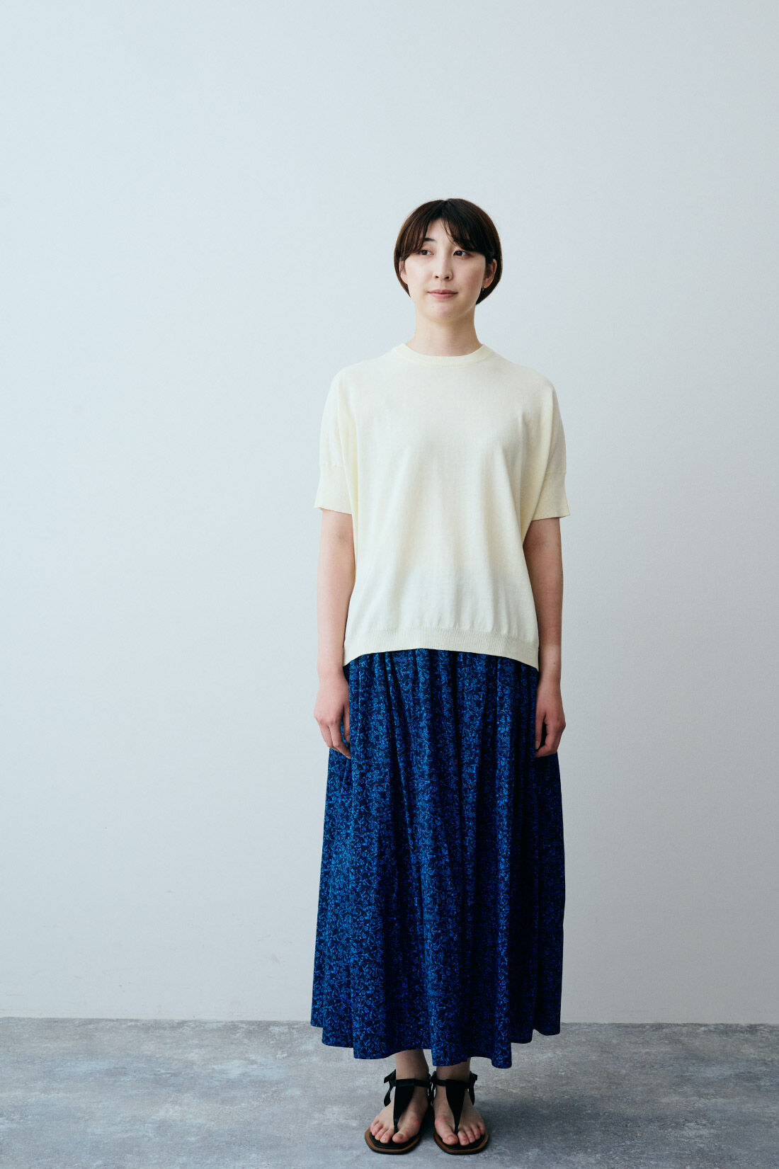 THREE FIFTY STANDARD|THREE FIFTY STANDARD 軽い着心地のニットプルオーバーの会|モデル身長：163cm　着用サイズ：M