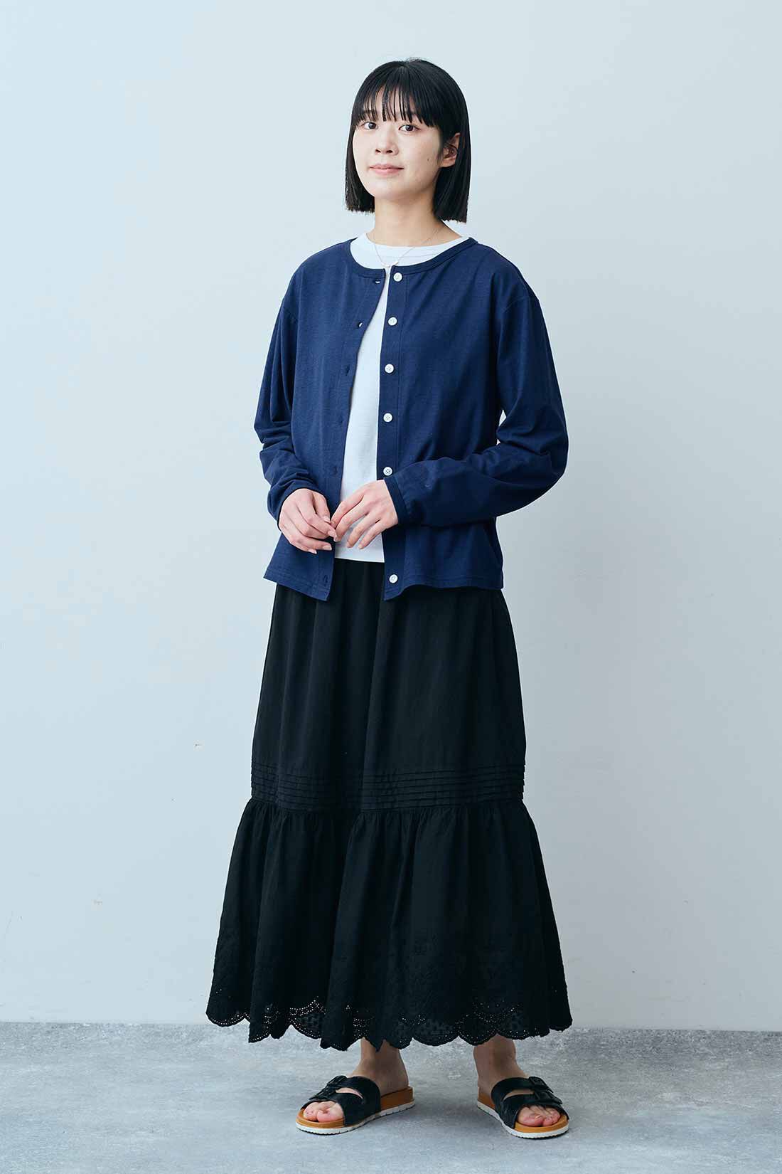 THREE FIFTY STANDARD|コットンレース スカート〈ブラック〉のコーディネート|モデル身長：163cm 着用サイズ：M