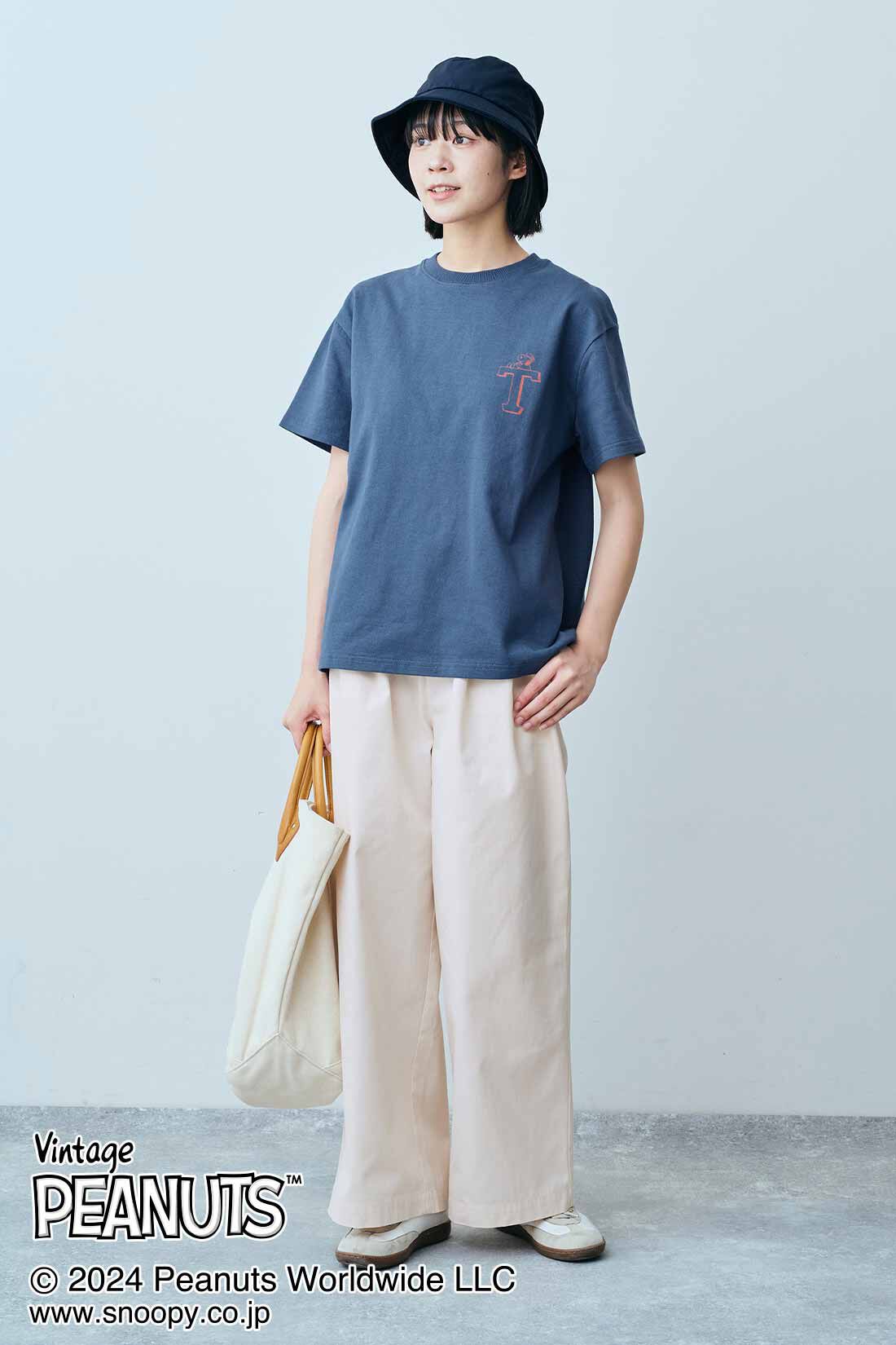 THREE FIFTY STANDARD|PEANUTS〈スヌーピー＆フレンズ〉ロゴプリントＴシャツのコーディネート|モデル身長：163cm 着用サイズ：M