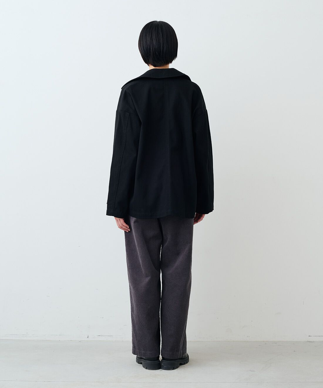 THREE FIFTY STANDARD|コットンツイルのダブルコートＢＫ　ＴＦＳと吸水速乾長袖Ｔシャツ　ＴＦＳのコーディネート|モデル身長：163cm 着用サイズ：M