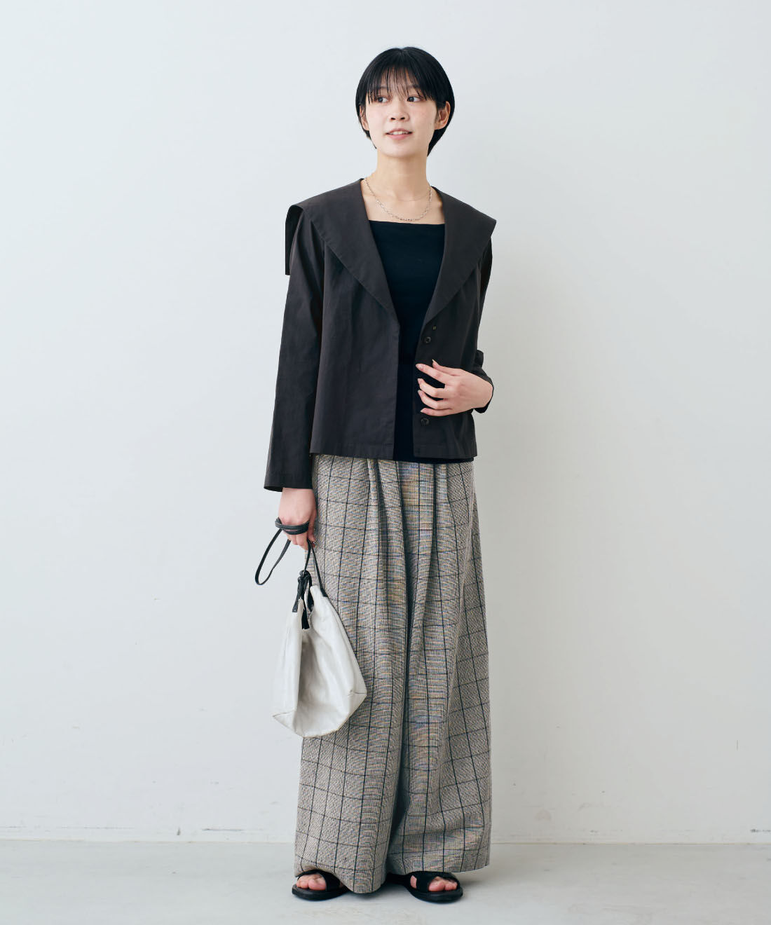 THREE FIFTY STANDARD［スリーフィフティースタンダード］|THREE FIFTY STANDARD　日本製の2-WAYチェーンネックレス|モデル身長：163cm　着用サイズ：M