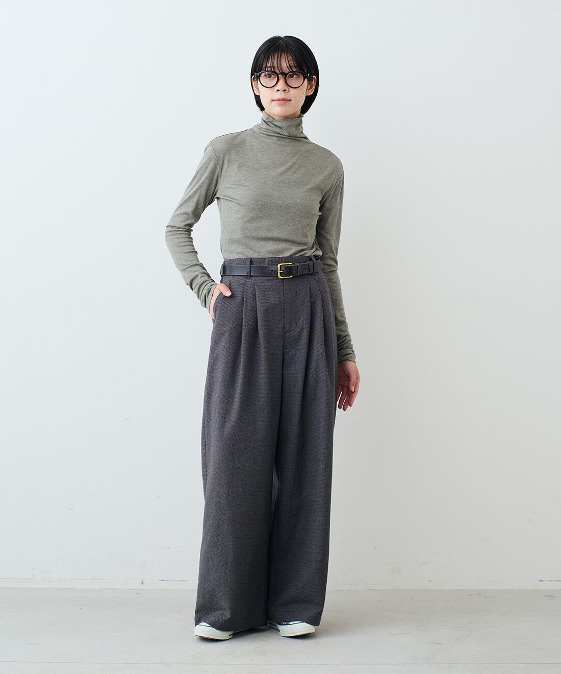 THREE FIFTY STANDARD|シルク混タートル　ＴＦＳのコーディネート|モデル身長：163cm 着用サイズ：M