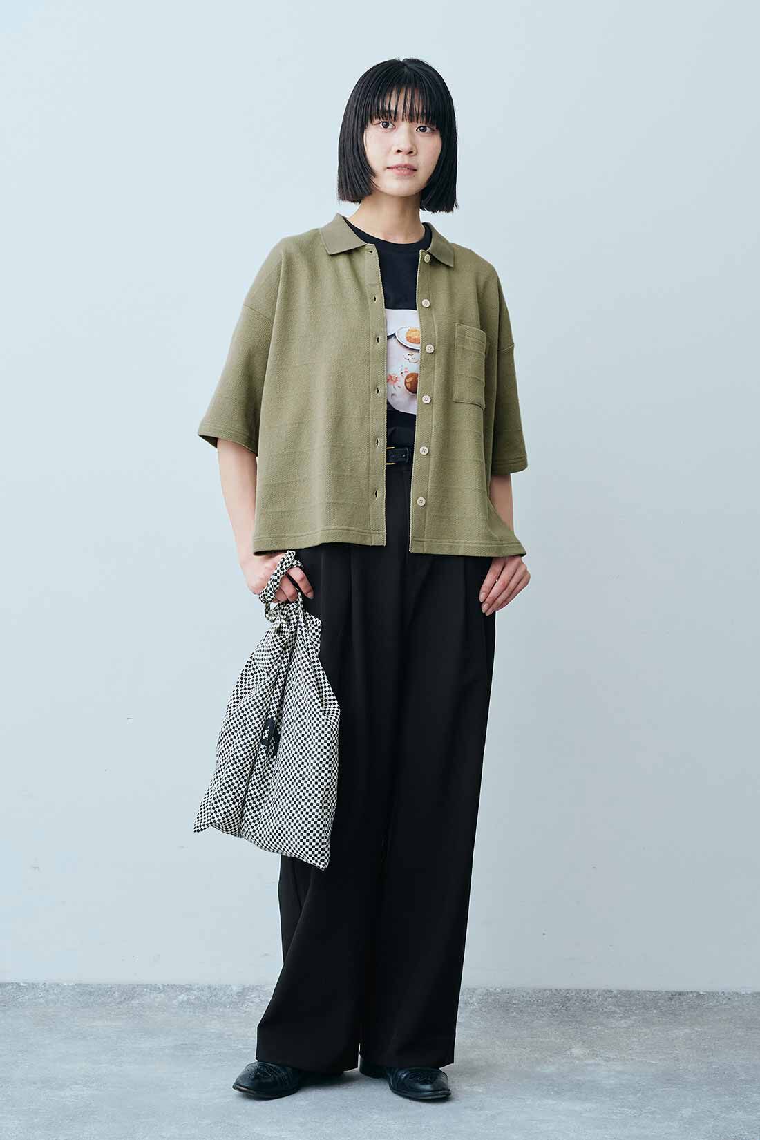 THREE FIFTY STANDARD|小谷実由さんコラボ フォトＴシャツ〈チャコールグレー〉のコーディネート|モデル身長：163cm 着用サイズ：M