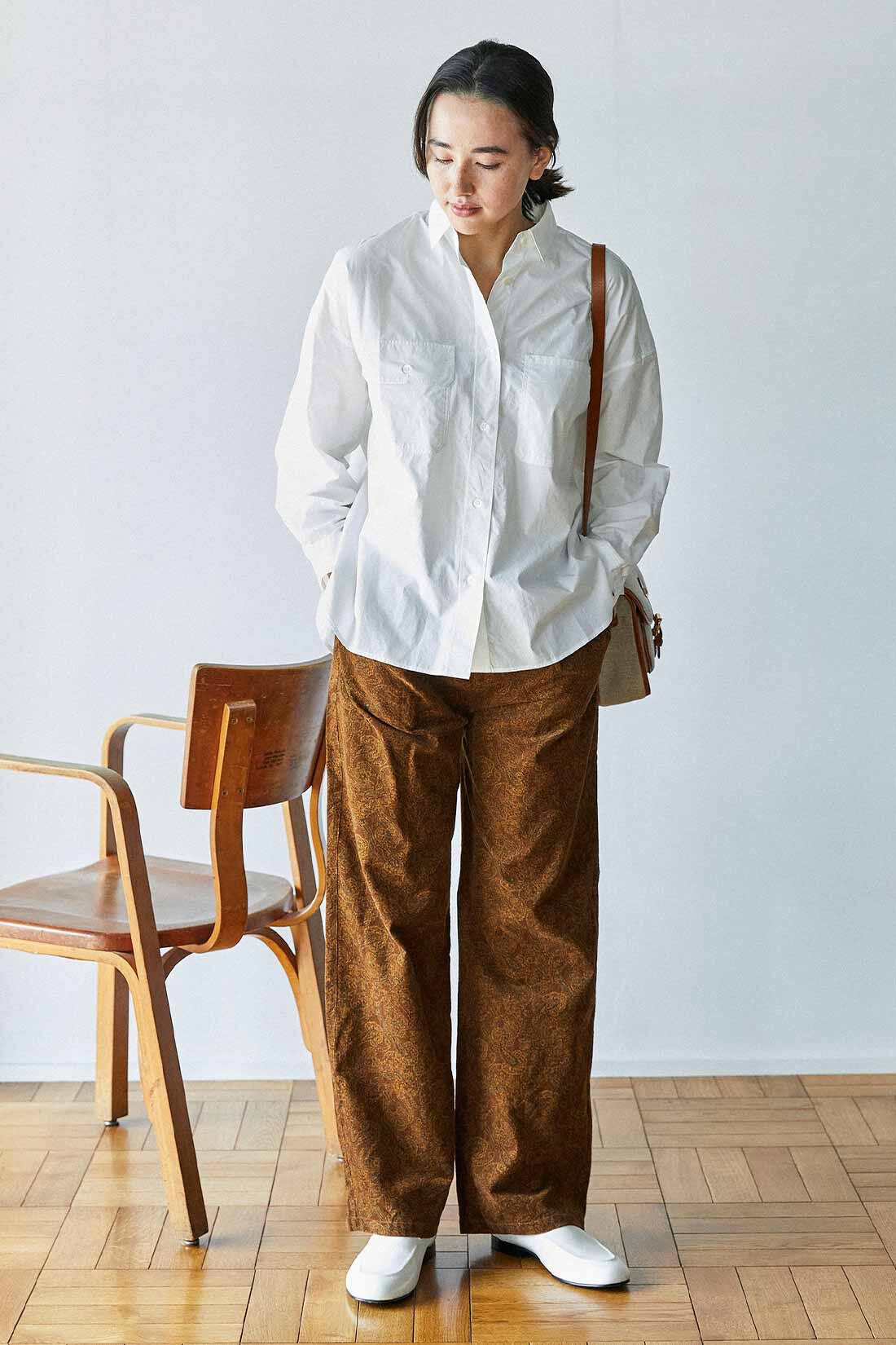 THREE FIFTY STANDARD|ペイズリー柄の細コールパンツＢＲ　ＴＦＳのコーディネート