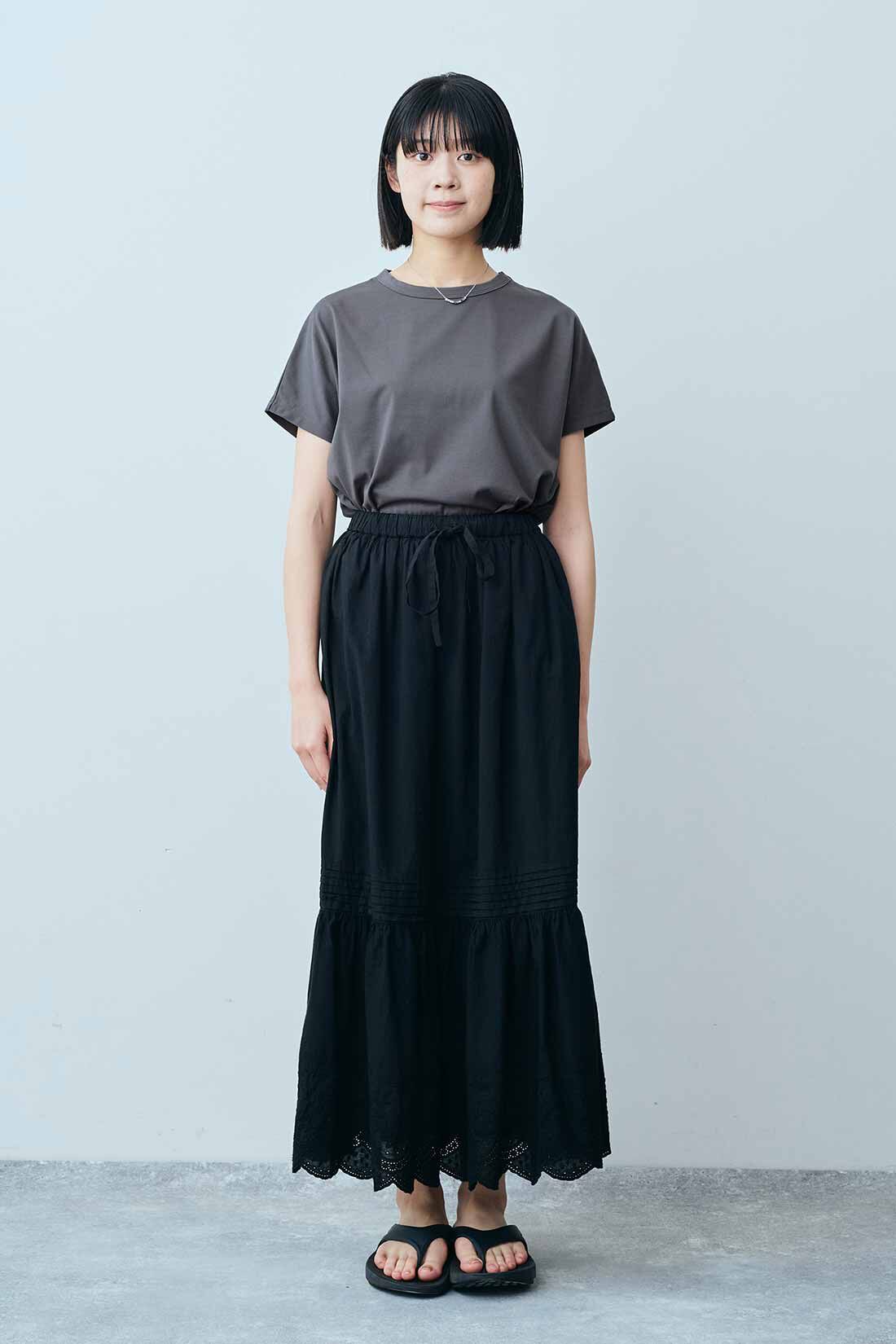 THREE FIFTY STANDARD|コットンレース スカート〈ブラック〉のコーディネート|モデル身長：163cm 着用サイズ：M
