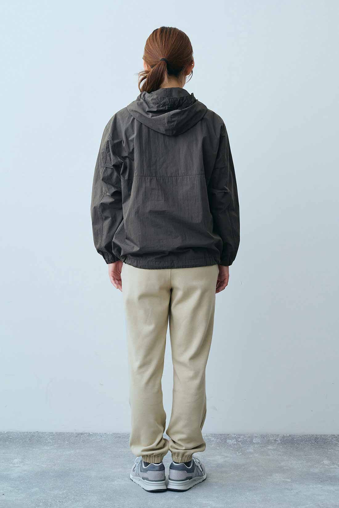 THREE FIFTY STANDARD|コットンナイロン混のアノラックＣＨ　ＴＦＳと裏シャギージョガーパンツＴＦＳのコーディネート