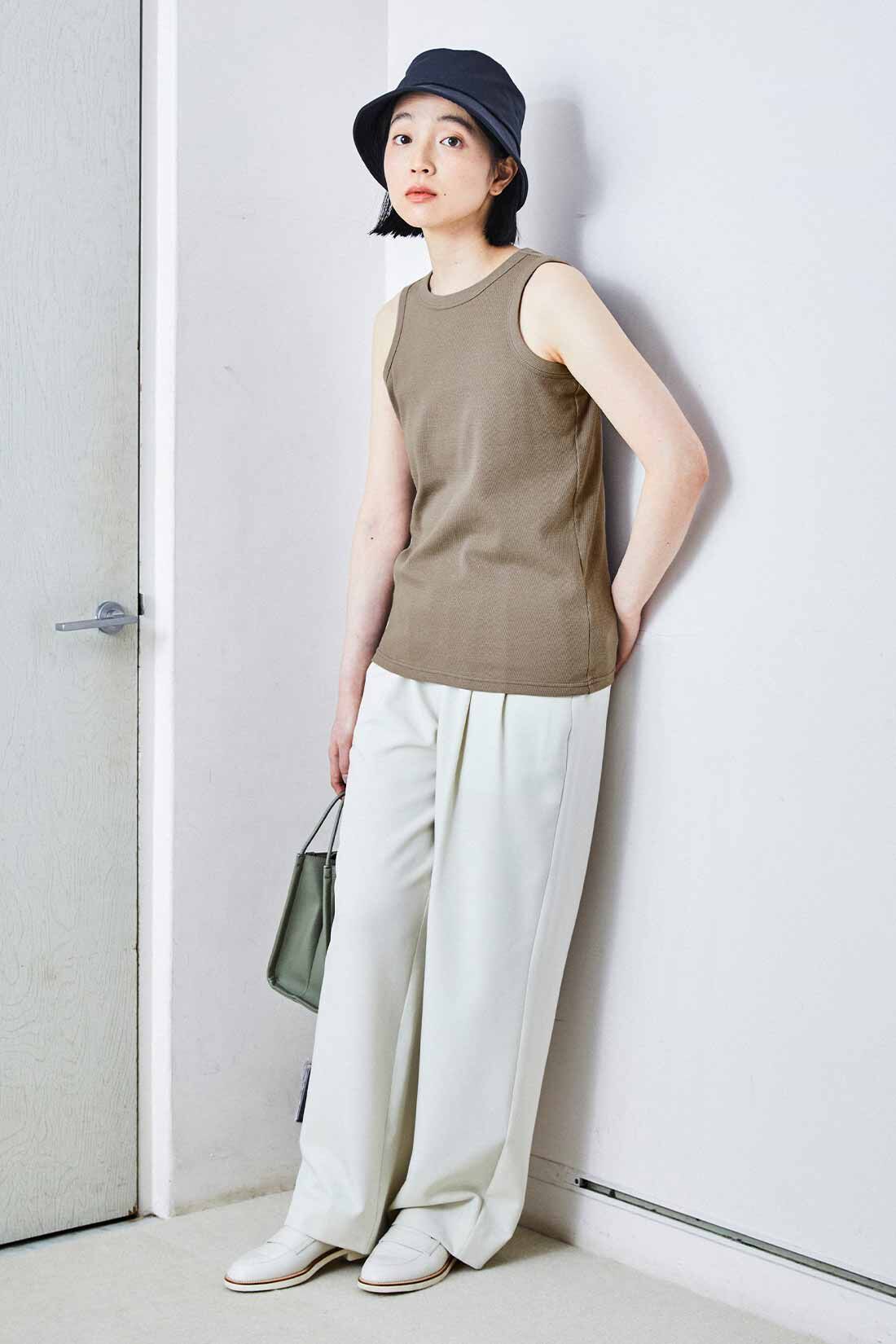 THREE FIFTY STANDARD|鬼カノコ カットソーシャツ〈チャコールグレー〉とサーマル生地 タンクトップと内側メッシュ バケットハット〈ネイビー〉のコーディネート