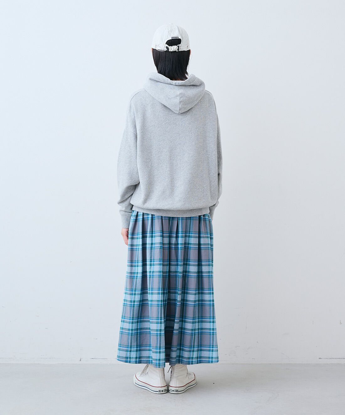 THREE FIFTY STANDARD|トンプキン裏毛スウェット パーカー〈杢グレー〉のコーディネート