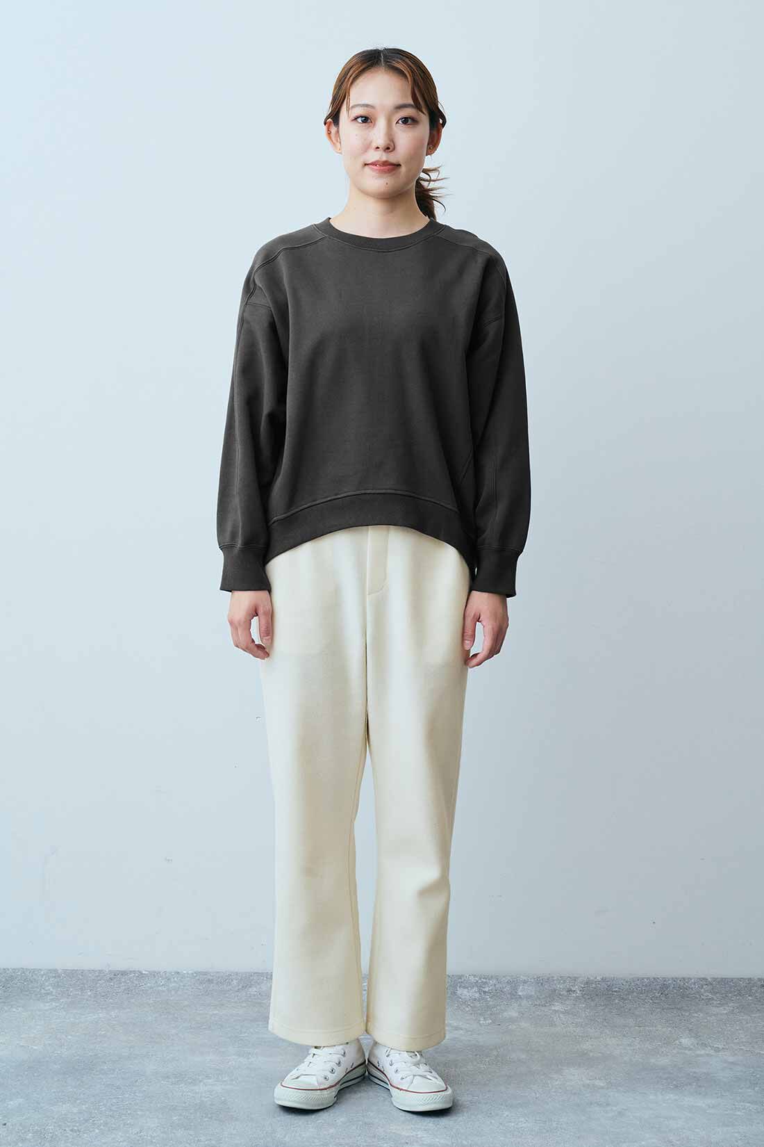 THREE FIFTY STANDARD|すそラウンド裏毛プルオーバーＧＹＴＦＳのコーディネート