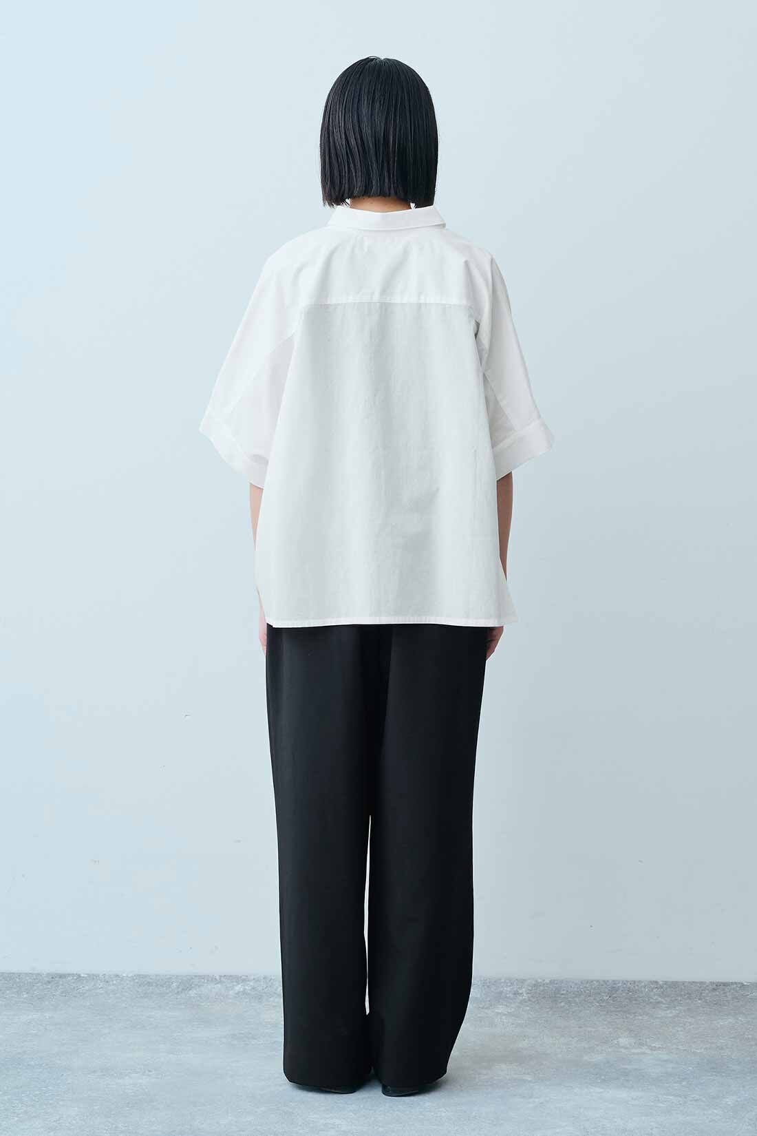 THREE FIFTY STANDARD|サーマル生地 タンクトップとしわになりにくい タックパンツ〈ブラック〉のコーディネート|モデル身長：163cm 着用サイズ：M