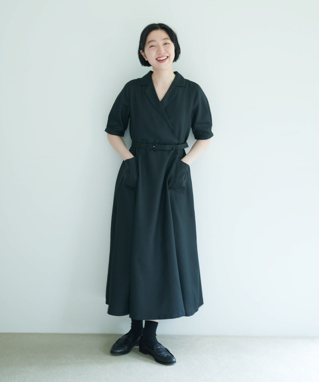 THREE FIFTY STANDARD［スリーフィフティースタンダード］|THREE FIFTY STANDARD　小谷 実由さんと作った 共ベルトのついたワンピース〈ブラック〉