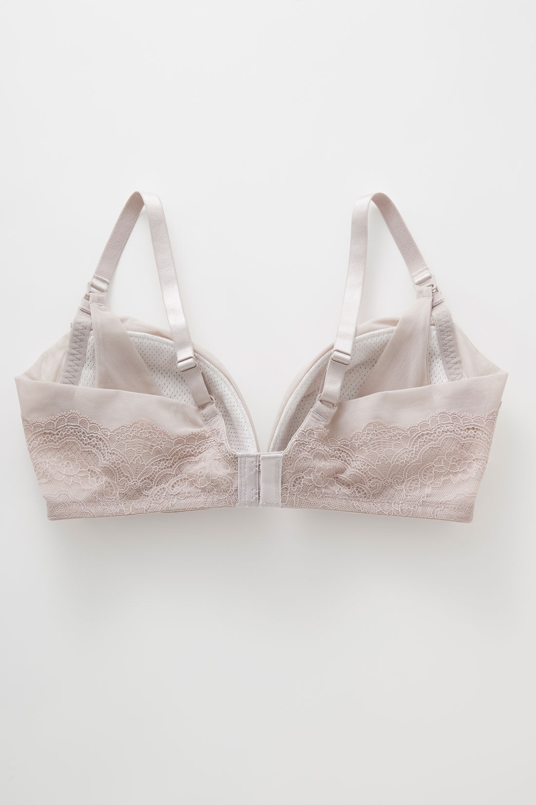 FELISSIMO Mama|［Mama select］産前・産後使える　ストラップオープン授乳レースブラジャー〈チャコール〉|※写真は別色です。