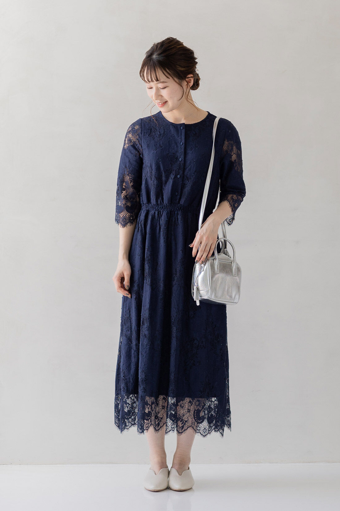 FELISSIMO Mama|Moredde　マタニティ・産後も使える　授乳もできる総レースオケージョンワンピース〈ダークネイビー〉|model:H161㎝　着用サイズ：Mサイズ