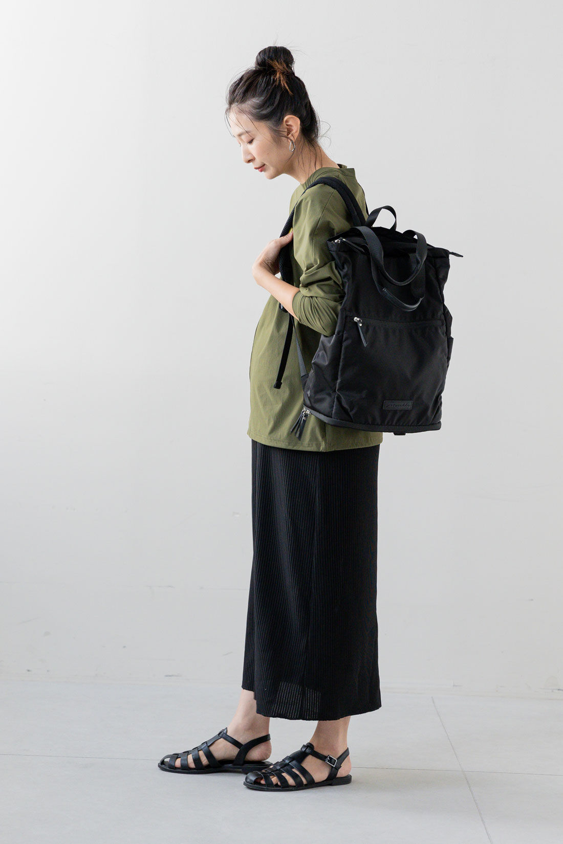 FELISSIMO Mama|Moredde　シルエットが変えられるUVカットラッシュガード〈カーキ〉