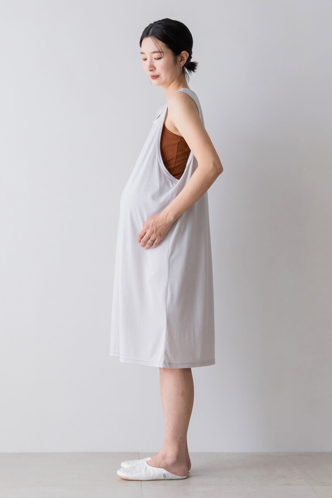 FELISSIMO Mama|Moredde　授乳がらくちん　カットソーペチワンピース〈アイスグレー〉|model:H167　着用サイズ：Mサイズ+2cm