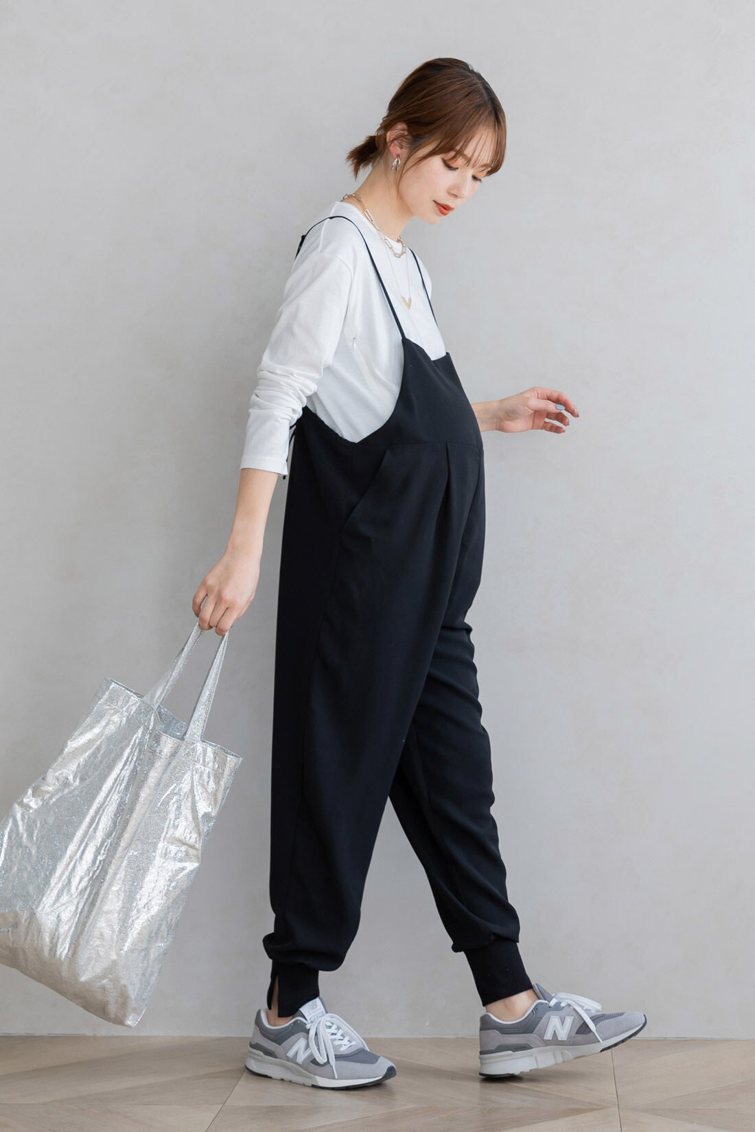 FELISSIMO Mama|Moredde　授乳がかんたん　産前産後どちらも楽しめるジョガーサロペット＆クルーネックTシャツセット〈ブラック〉