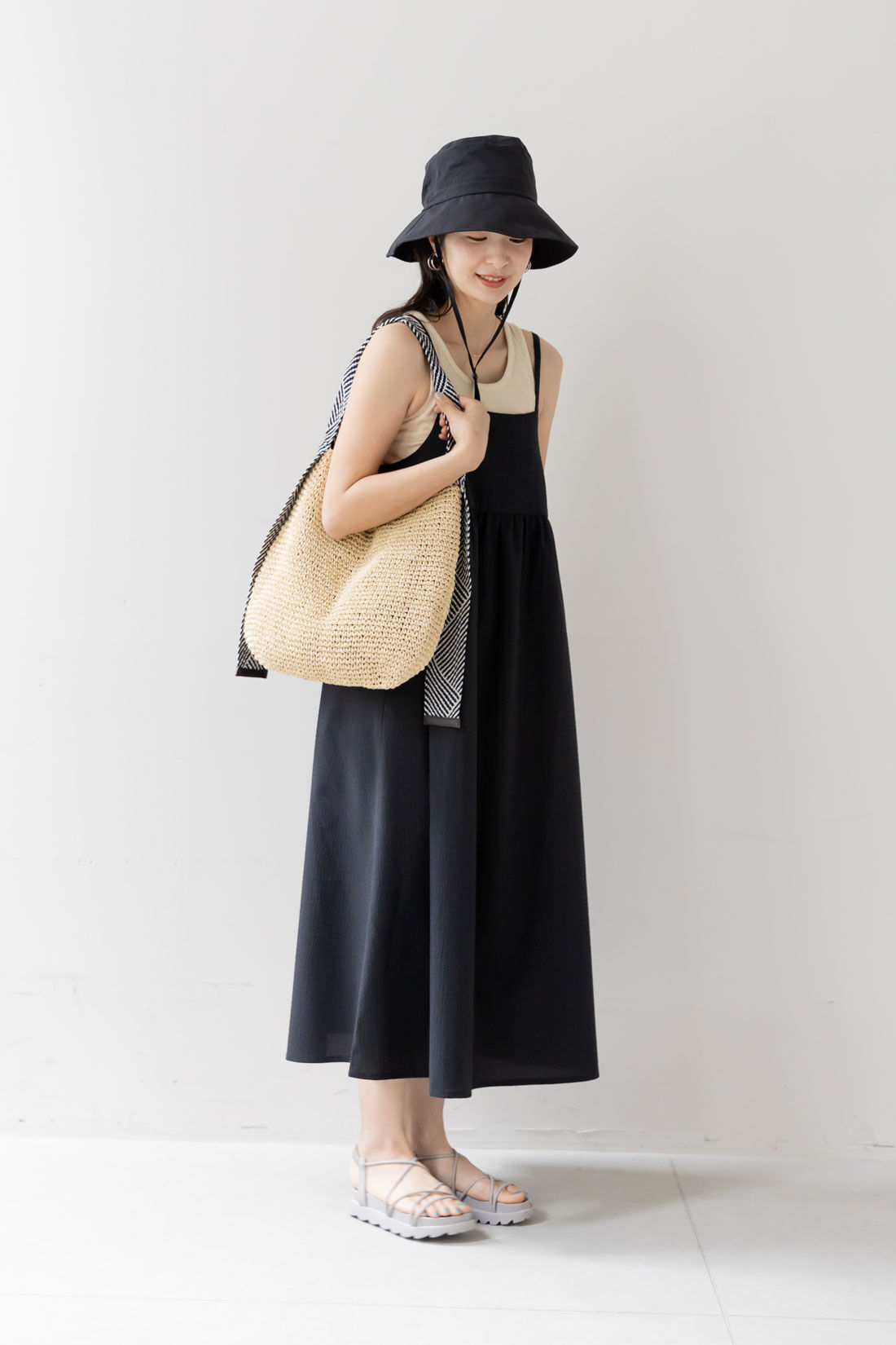 FELISSIMO Mama|Moredde　UV98％カット＆撥水加工　持ち運びがらくちんなつば広ブリムハット〈ブラック〉