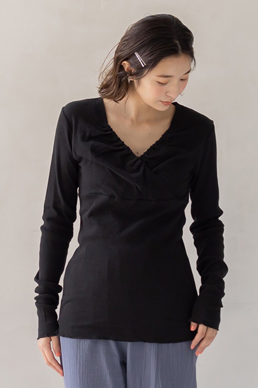 FELISSIMO Mama|Moredde　綿１００％のエニワイズ加工が肌にやさしい　カシュクール授乳インナートップス〈ブラック〉|カシュクール部分はゴム入りでやさしくフィットします。
