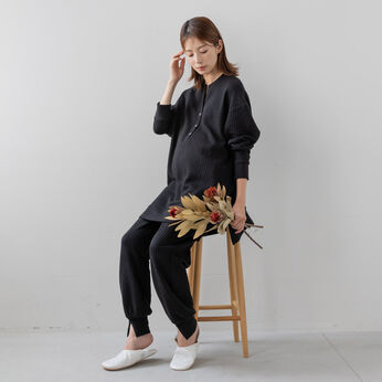 FELISSIMO Mama | 暖かい キルティング ルームウェアセット 〈ブラック〉