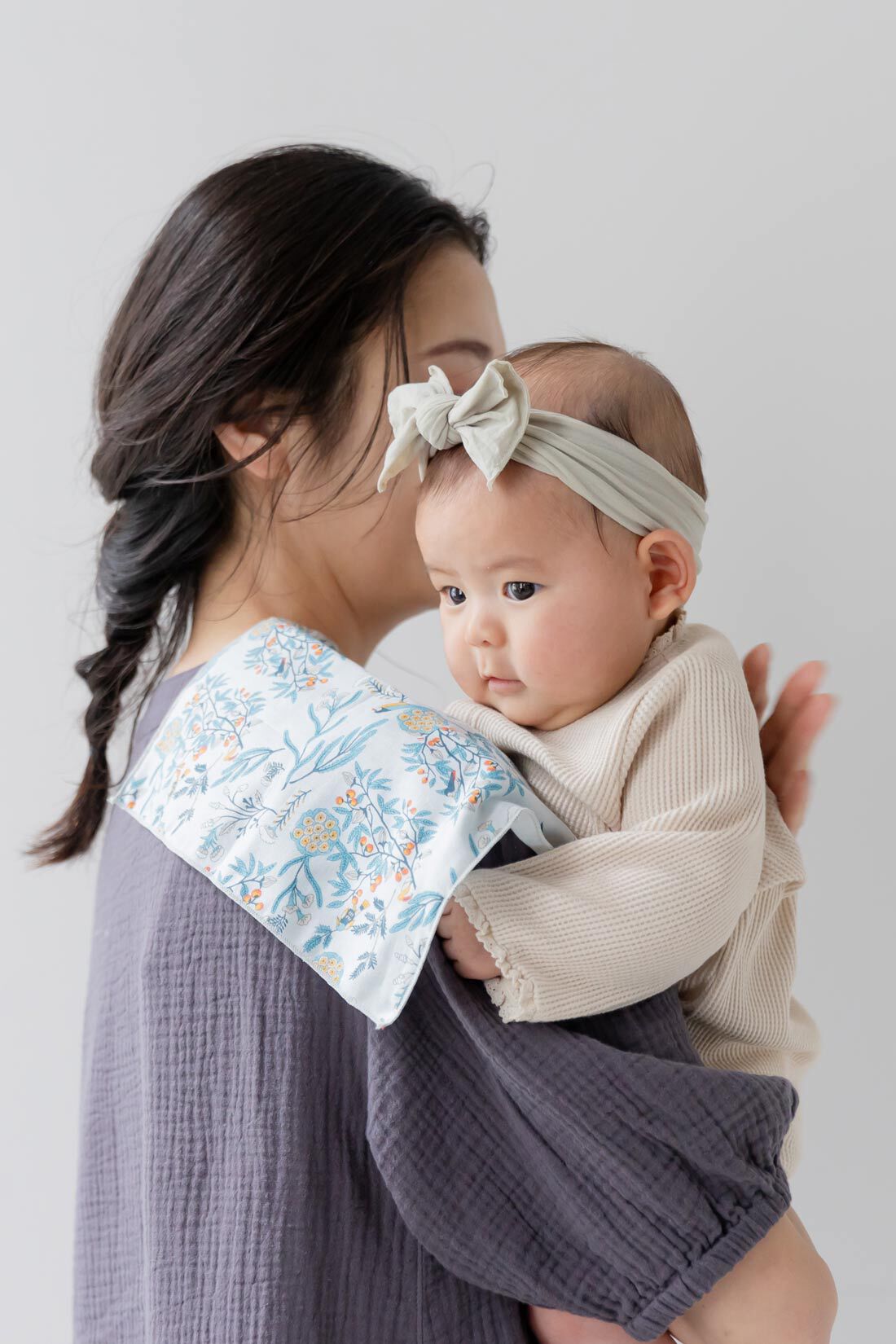 FELISSIMO Mama|タムロアヤノ×Moredde　お口ふきにも使えるガーゼハンカチセット