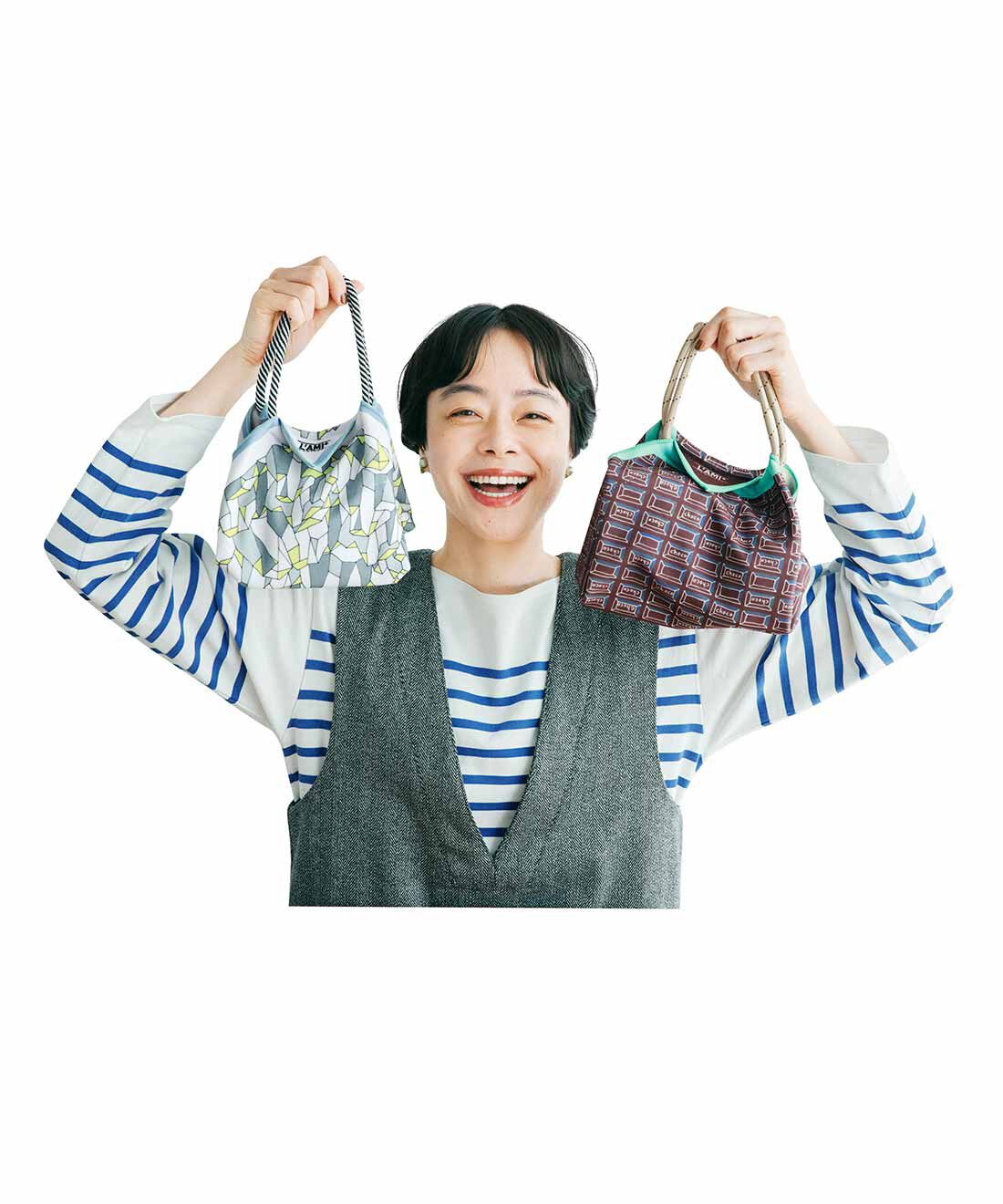 L'AMIPLUS［ラミプリュス］|ラミプリュス チョコレートバイヤーみりとコラボ 特殊繊維で結ばずピタッ 持ち手が付いてる大きめサイズのひっつクロスの会|サイズ違い、柄違いも取り揃えています。