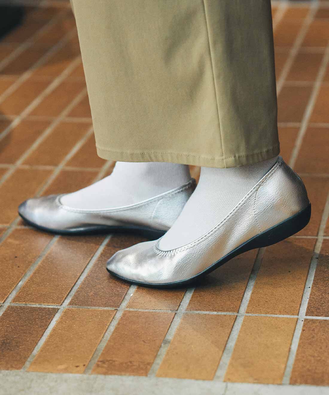 L'AMIPLUS［ラミプリュス］|ラミプリュス 伸びてらくちん フィット感抜群のストレッチパンプスの会