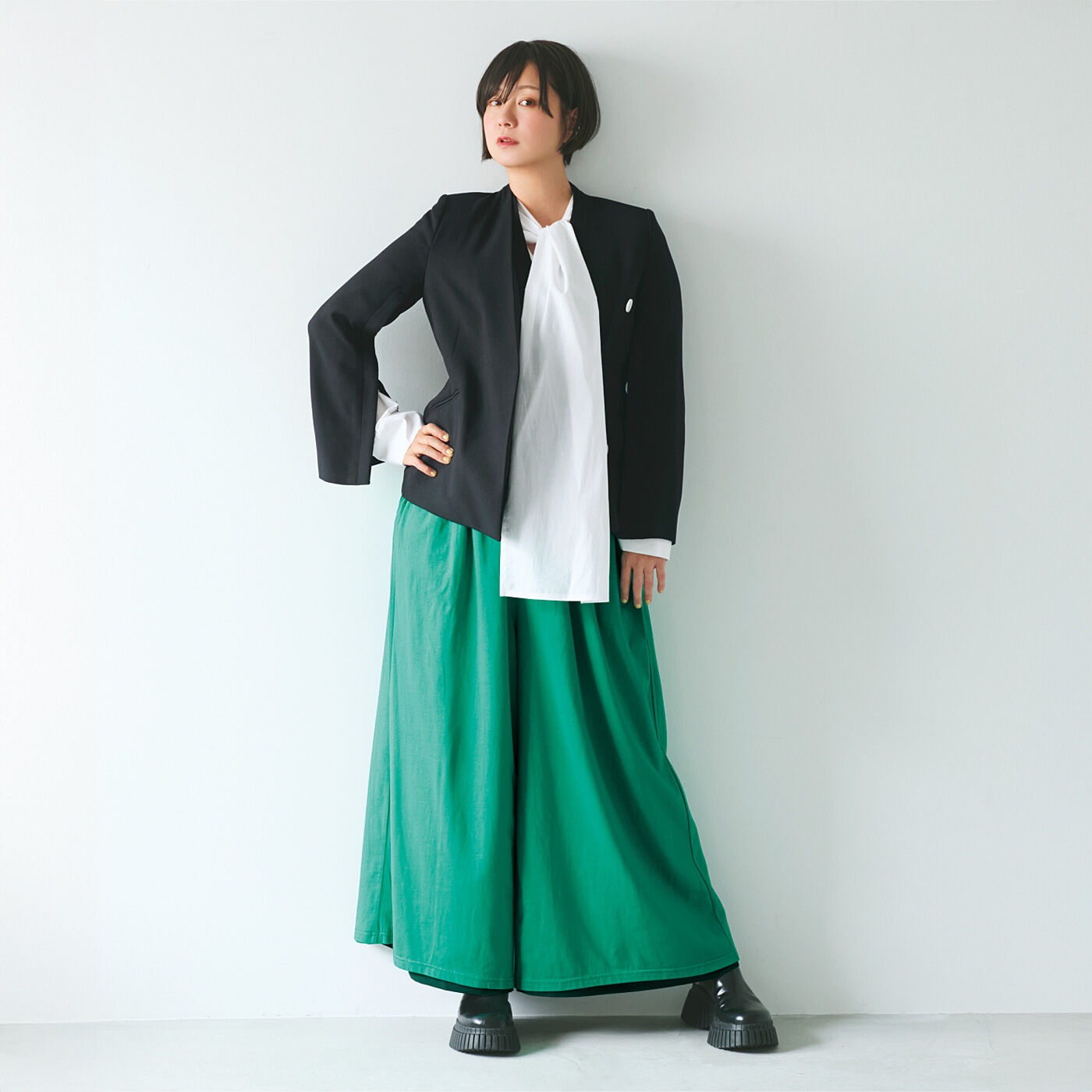 L'AMIPLUS|田中美保さん×ラミプリュス　シーンに合わせてリバーシブルで楽しめる 撥水（はっすい）＆きれい色のスカート見えパンツの会