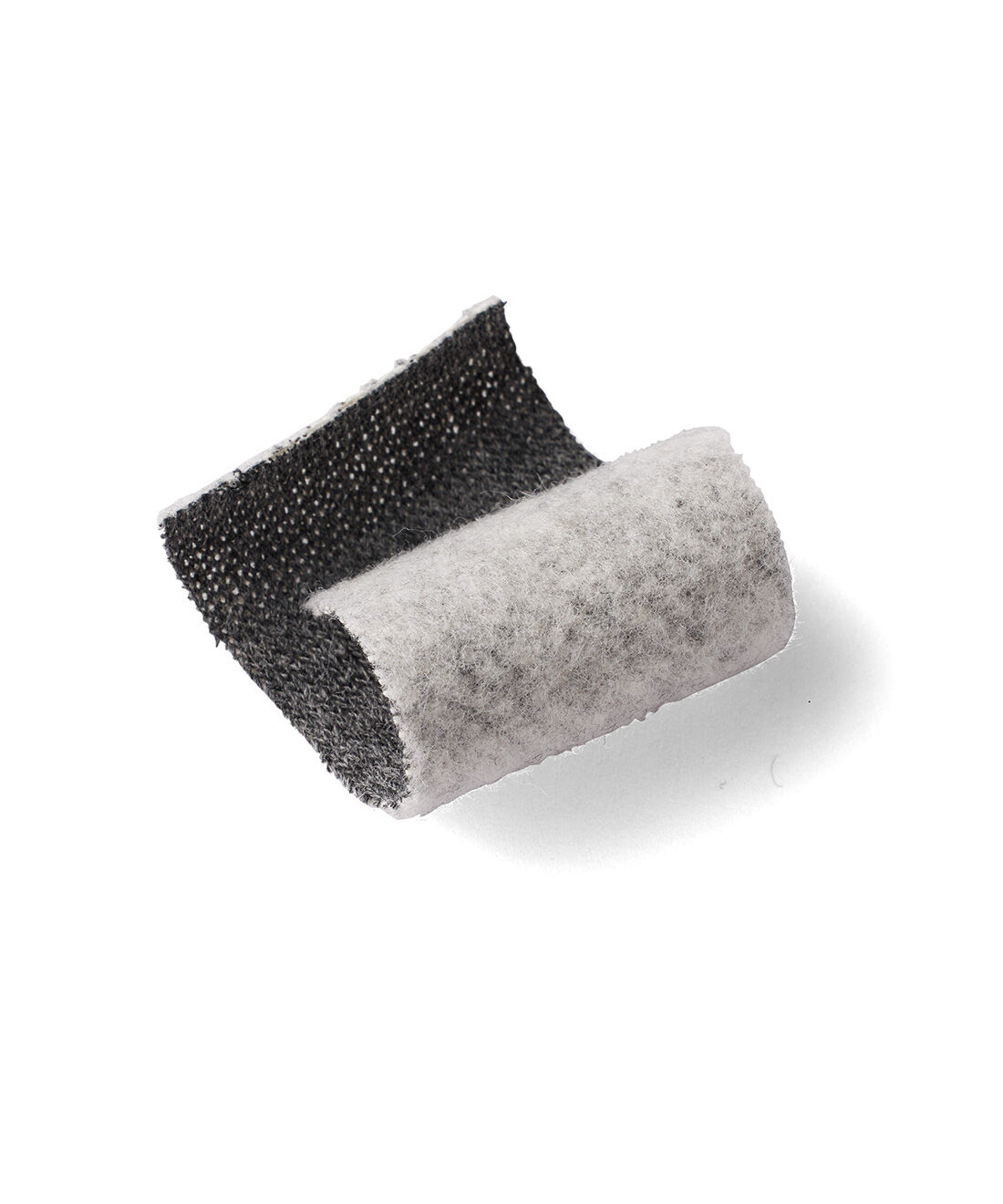 frauglatt|フラウグラット パール調ボタンで上品に着映える かるホカ裏起毛カーディガンの会|【ふわっと軽くてあったか・かるホカ素材】綿とポリエステルを絶妙なバランスで混紡した軽くて暖かな裏起毛素材を使用。