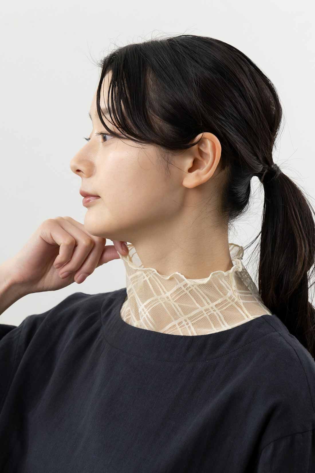 frauglatt［フラウグラット］|フラウグラット　首もと華やか♪ 着脱らくちんなやわらかチュール付け衿の会|シンプルコーデにほんのりかわいいアクセント。