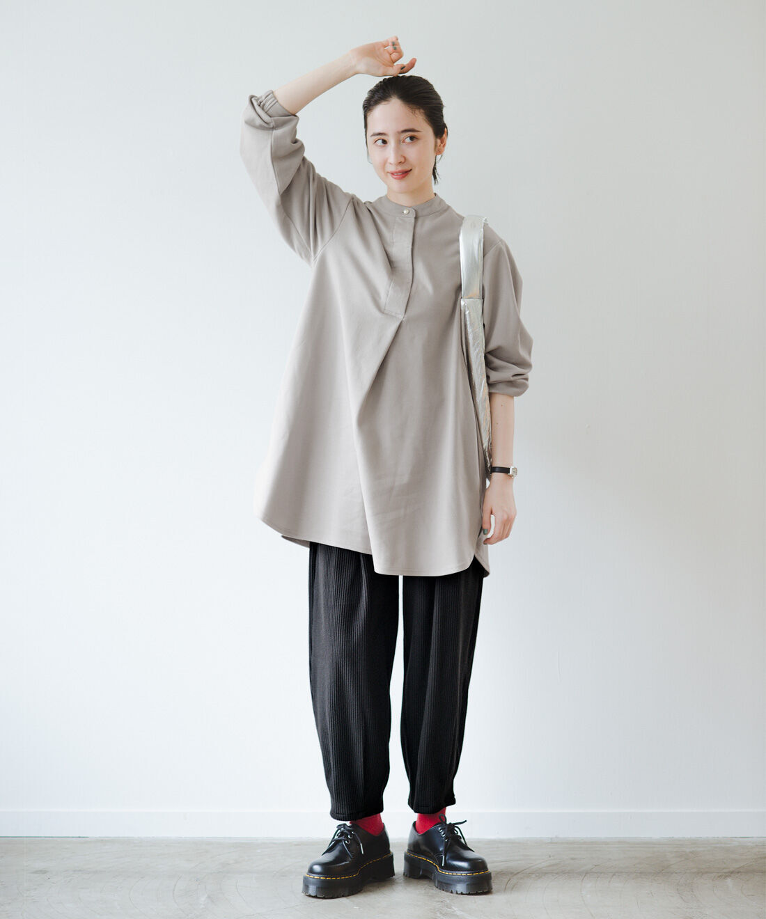 frauglatt|ニットコールふんわり美脚シルエットパンツのコーディネート