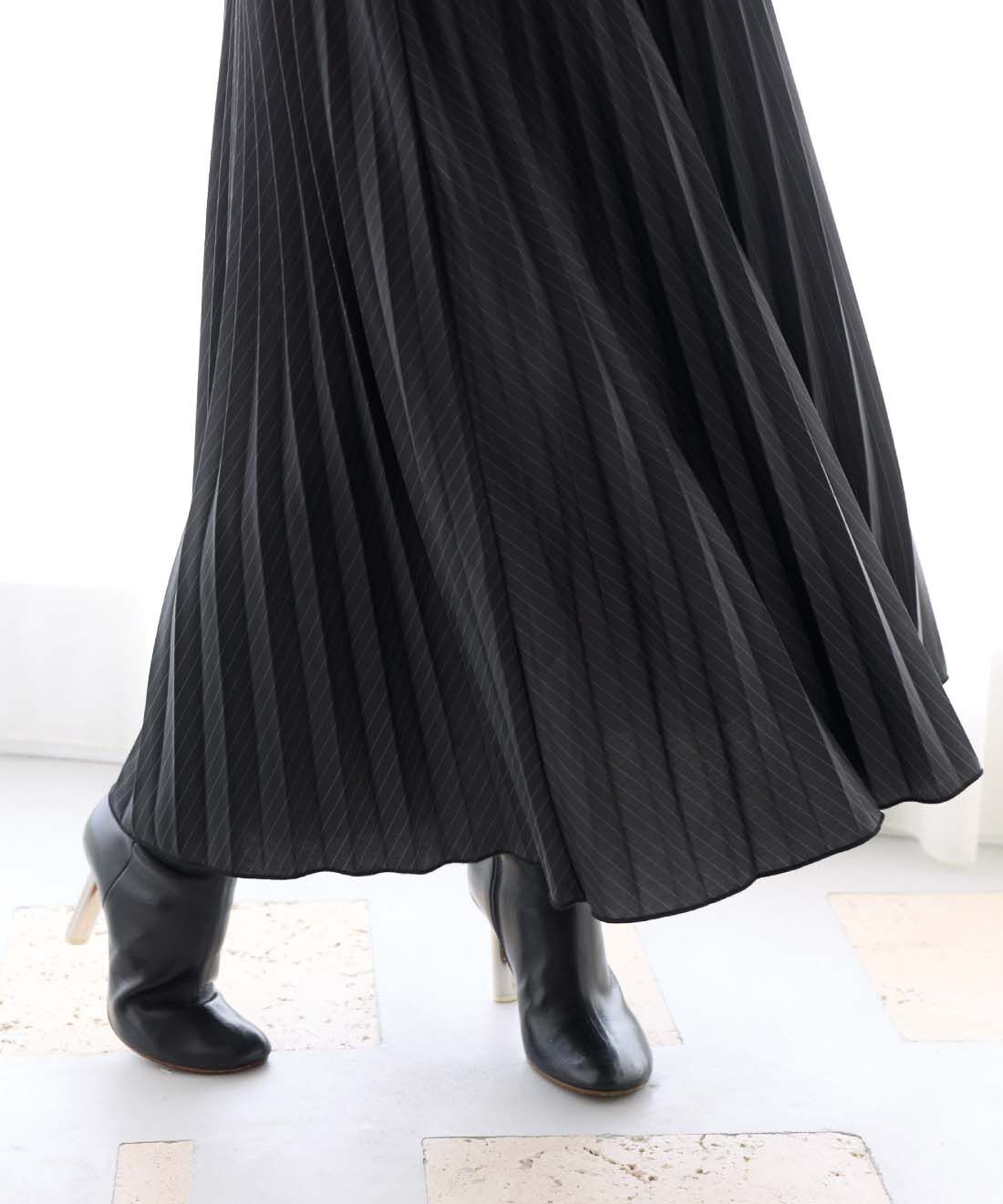 frauglatt|大人の女史会×frauglatt　一枚で着るだけ美バランス 異素材ドッキングプリーツワンピース