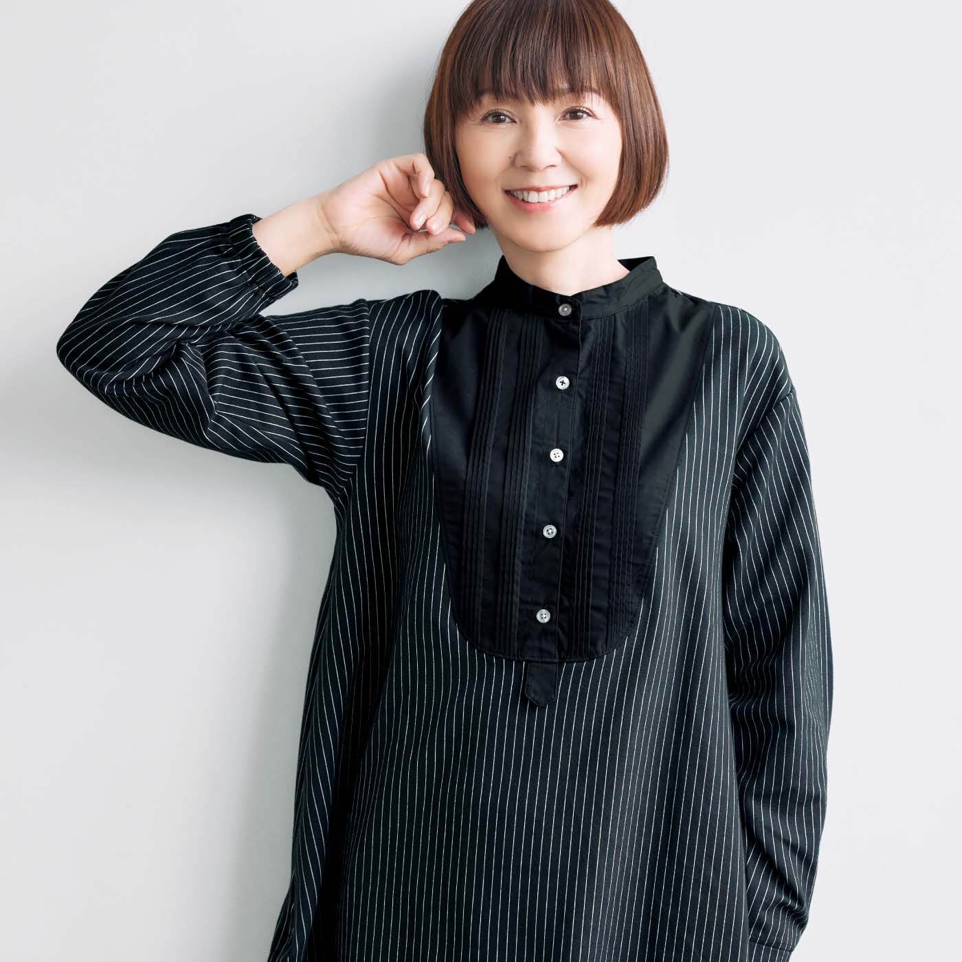 frauglatt［フラウグラット］|大人の女史会×frauglatt　顔うつりすっきりチュニック〈凛（りん）ブラック〉