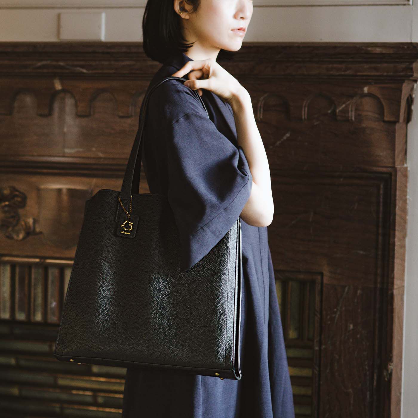 el:ment［エルメント］|el:ment　大切なものをきれいに入れる上品セパレートバッグ〈Noir〉