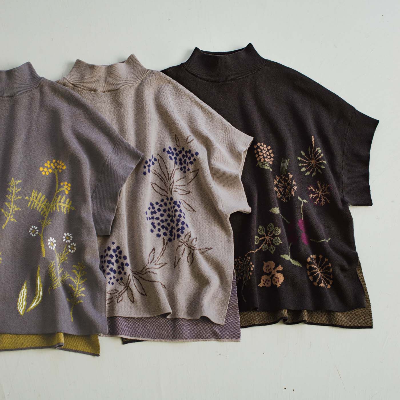 el:ment［エルメント］|el:ment×山本祐布子　あたためハーブ柄をまとう シルク混ハイネックのジャカードニットトップスの会