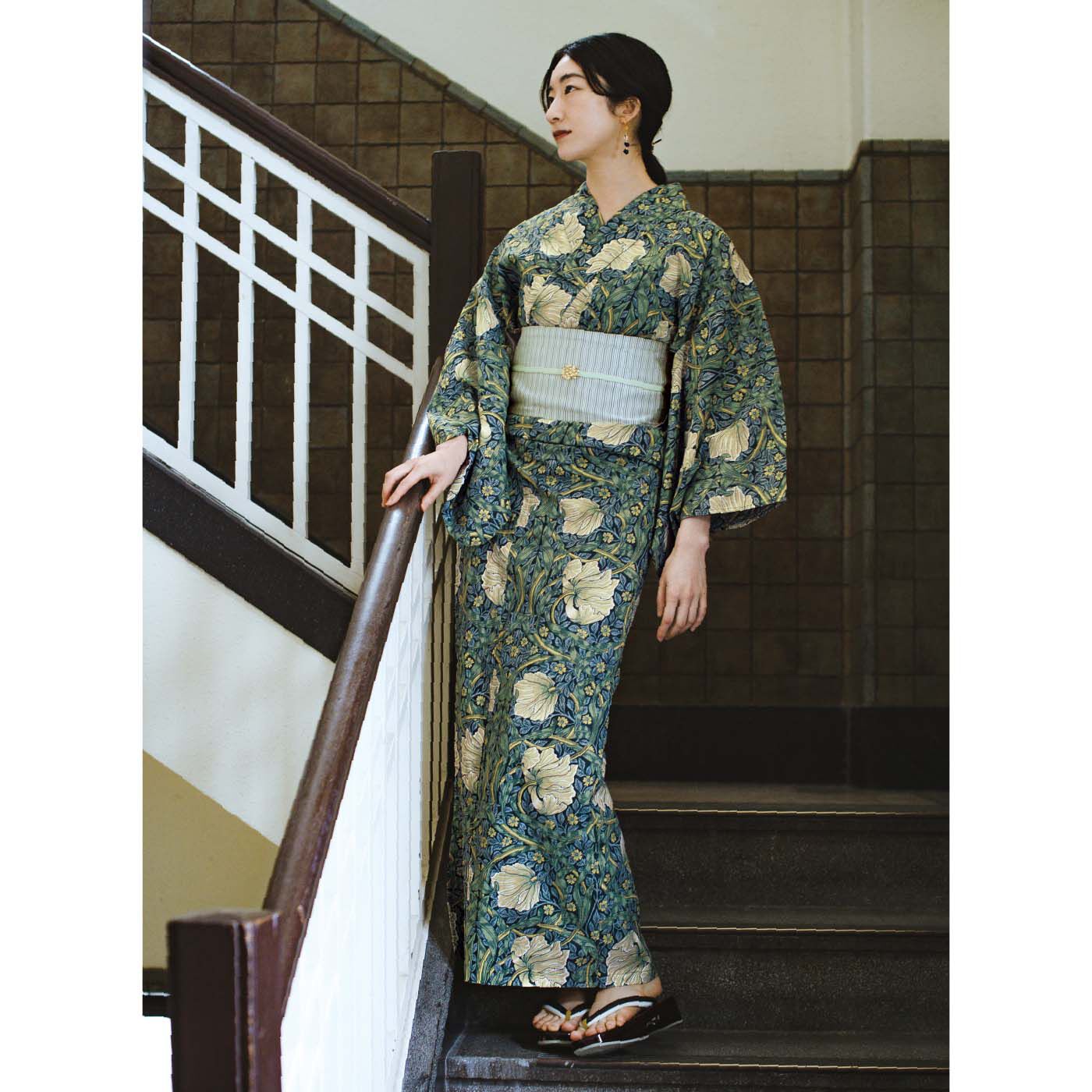 el:ment［エルメント］|el:ment　可憐な花々とゆらめく天然石 上品ゴールドカラーマジェステの会