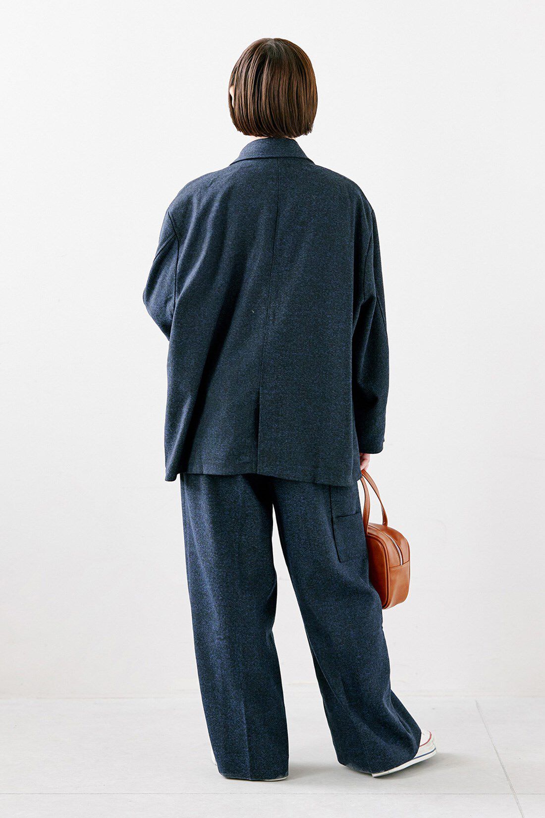 MEDE19F [メデ・ジュウキュウ]|シアークルーネックロングＴシャツ　ＴＦＳのコーディネート|【着用サイズ】ジャケット：MP　トップス：M　パンツ：MP