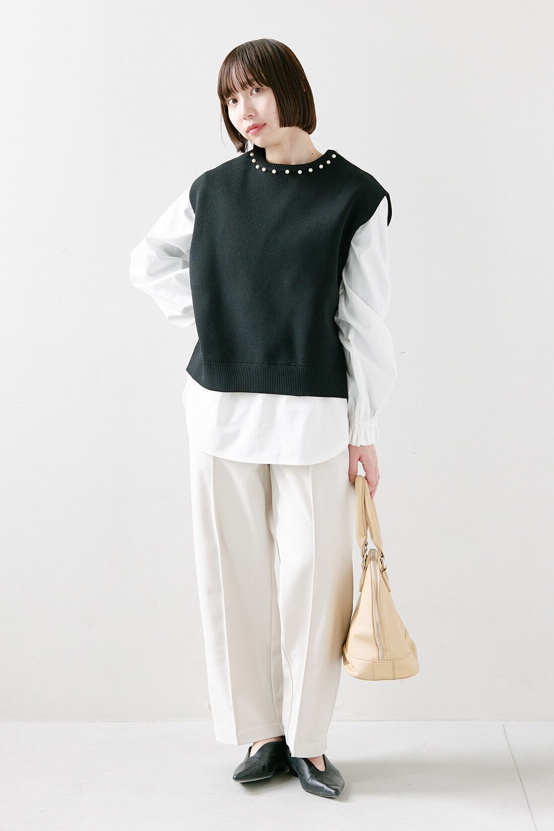 IEDIT|裏がとぅるすべ ほっと適温 きれい見え 撥水加工 UVカット パンツ〈オフホワイト〉のコーディネート|【着用サイズ】トップス：S　パンツ：SP