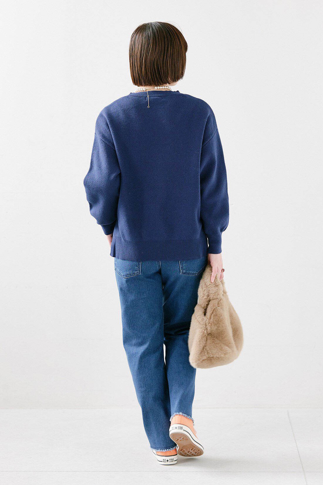 IEDIT［イディット］|裏微起毛 すっきり細見え ストレート デニムパンツ〈ブルー〉のコーディネート|【着用サイズ】トップス：SP　パンツ：SP