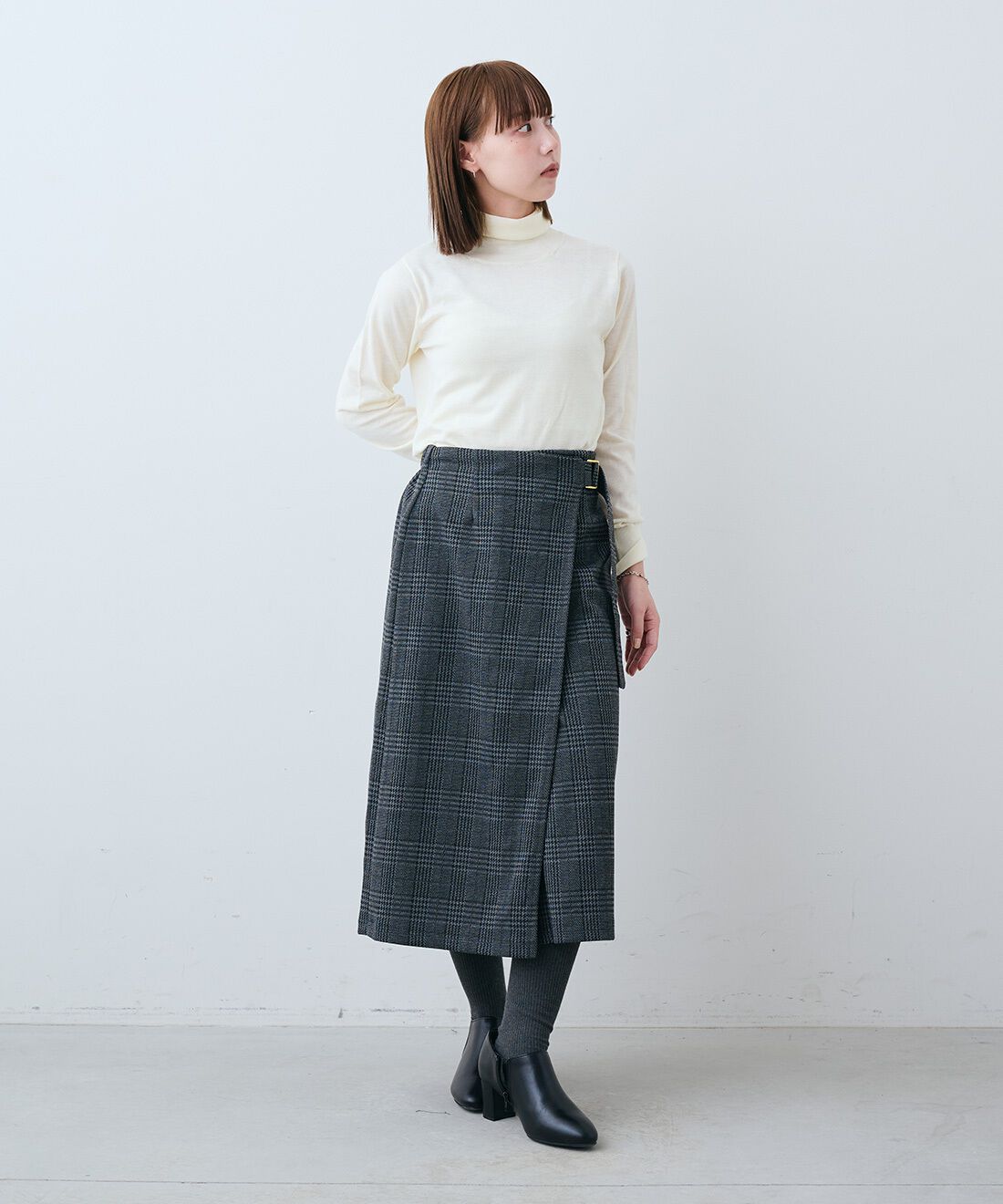 IEDIT［イディット］|ラップ風着映えスカート〈グレー〉ＩＥのコーディネート