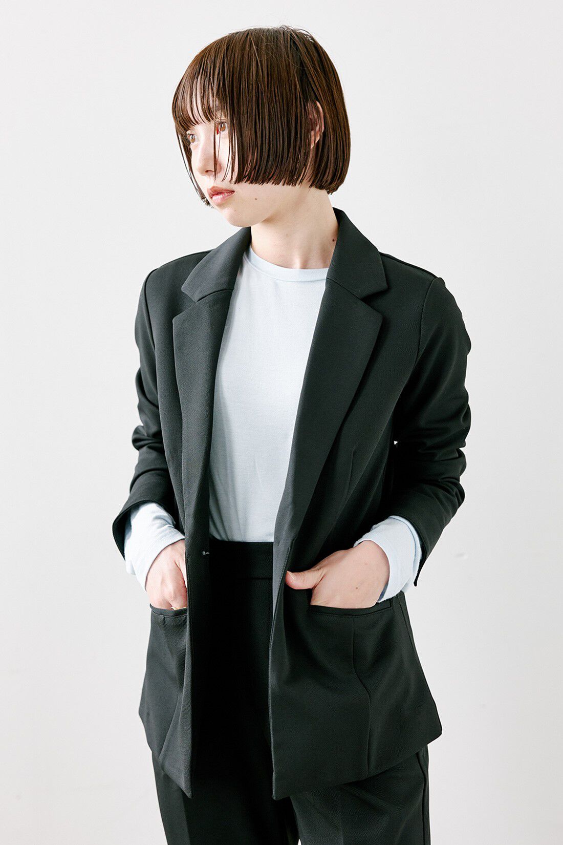 IEDIT［イディット］|シアークルーネックロングＴシャツ　ＴＦＳのコーディネート|【着用サイズ】ジャケット：SP　トップス：M　パンツ：SP